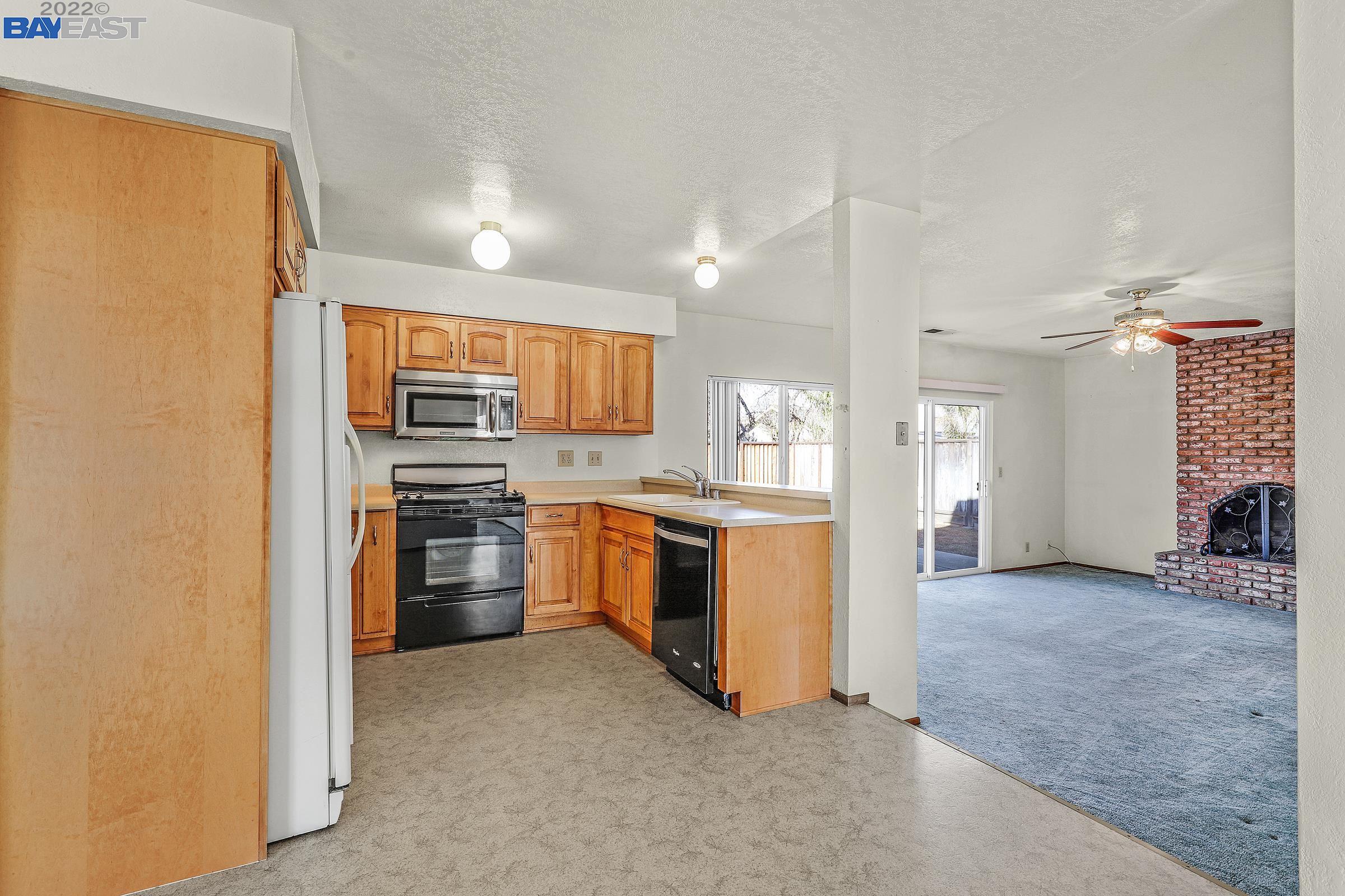 5629 Shorehaven Cir