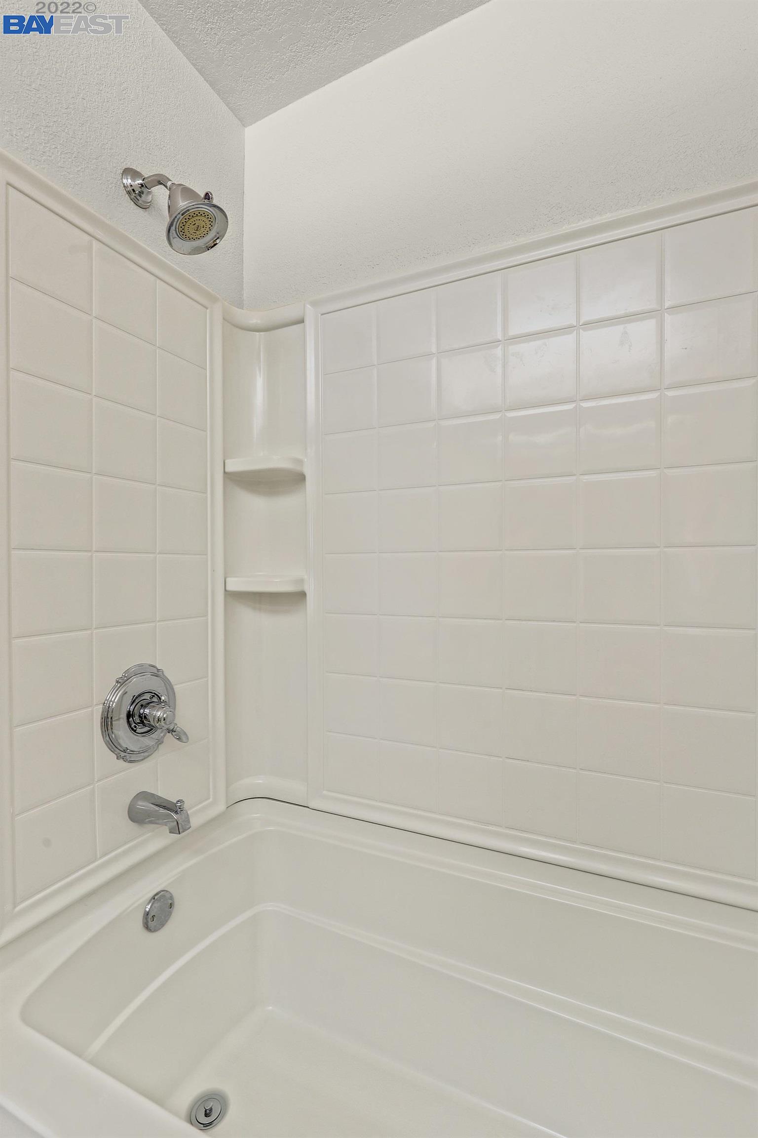 5629 Shorehaven Cir