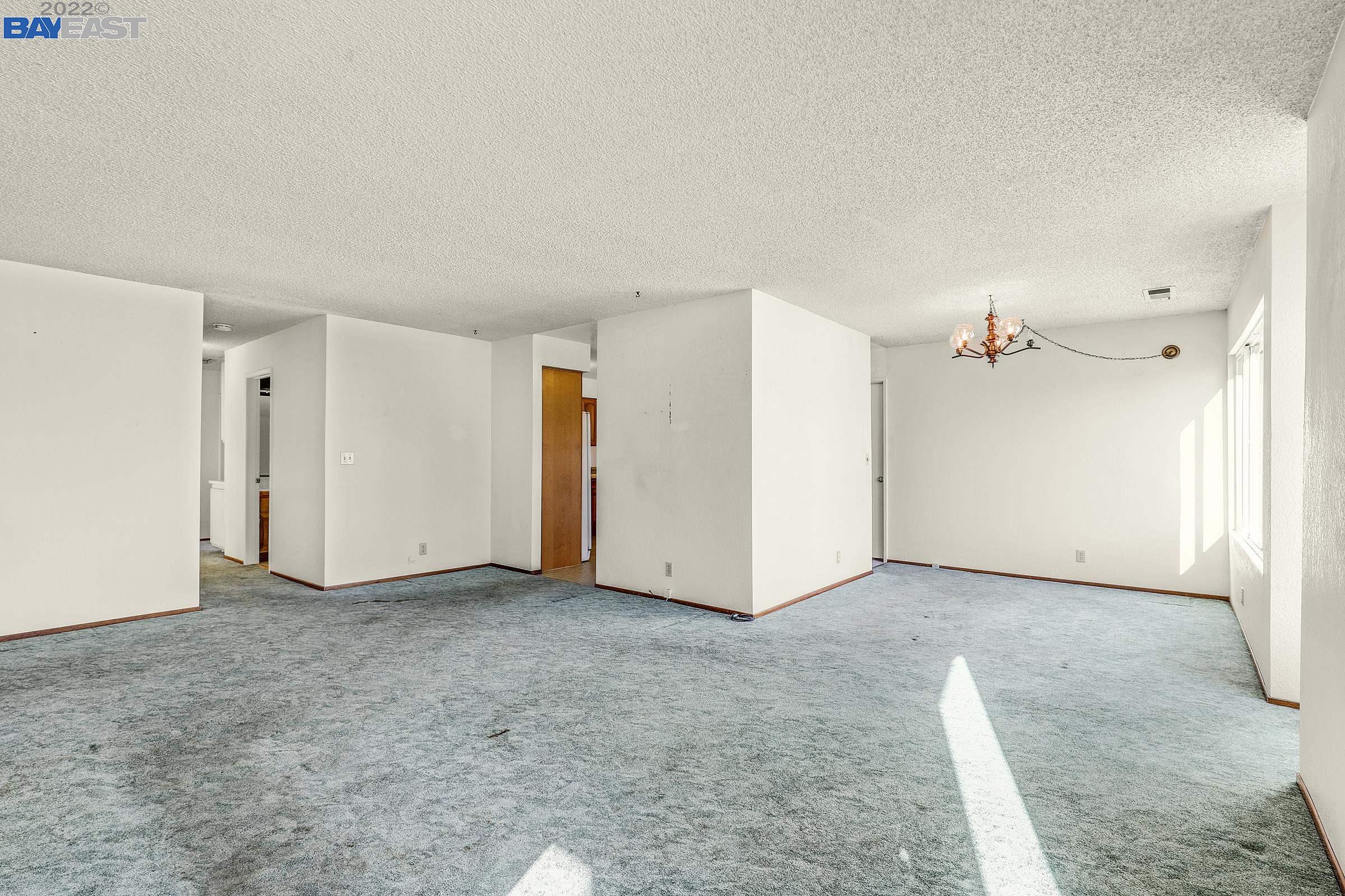 5629 Shorehaven Cir