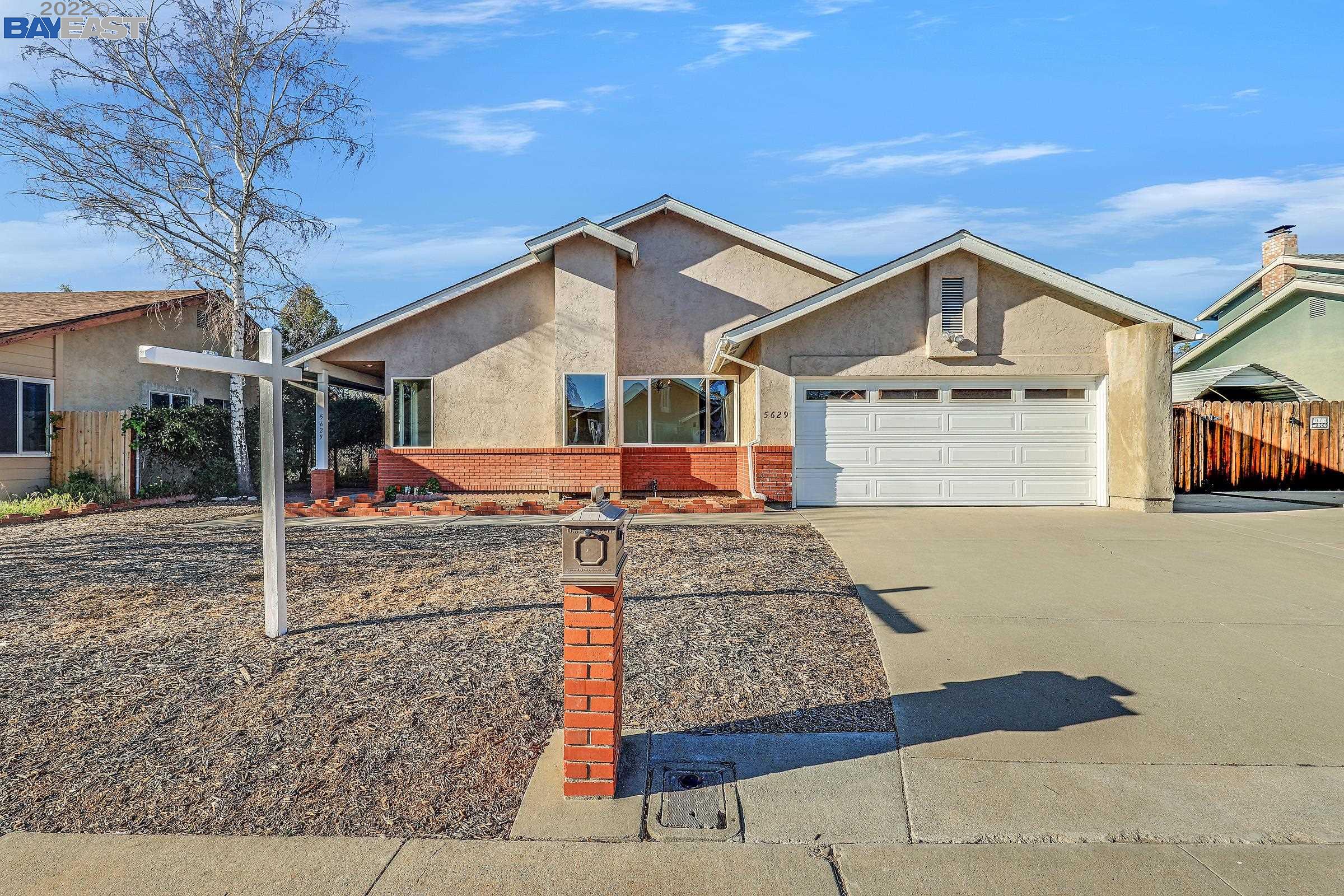 5629 Shorehaven Cir