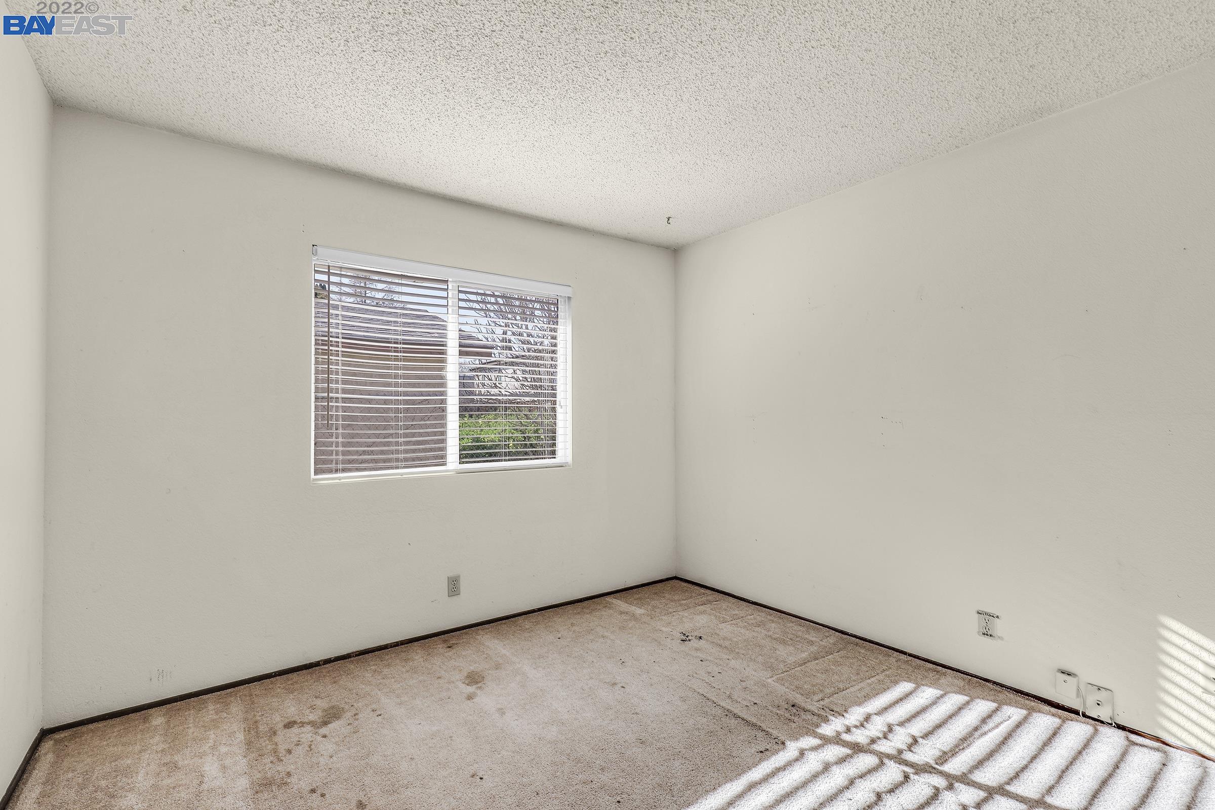 5629 Shorehaven Cir