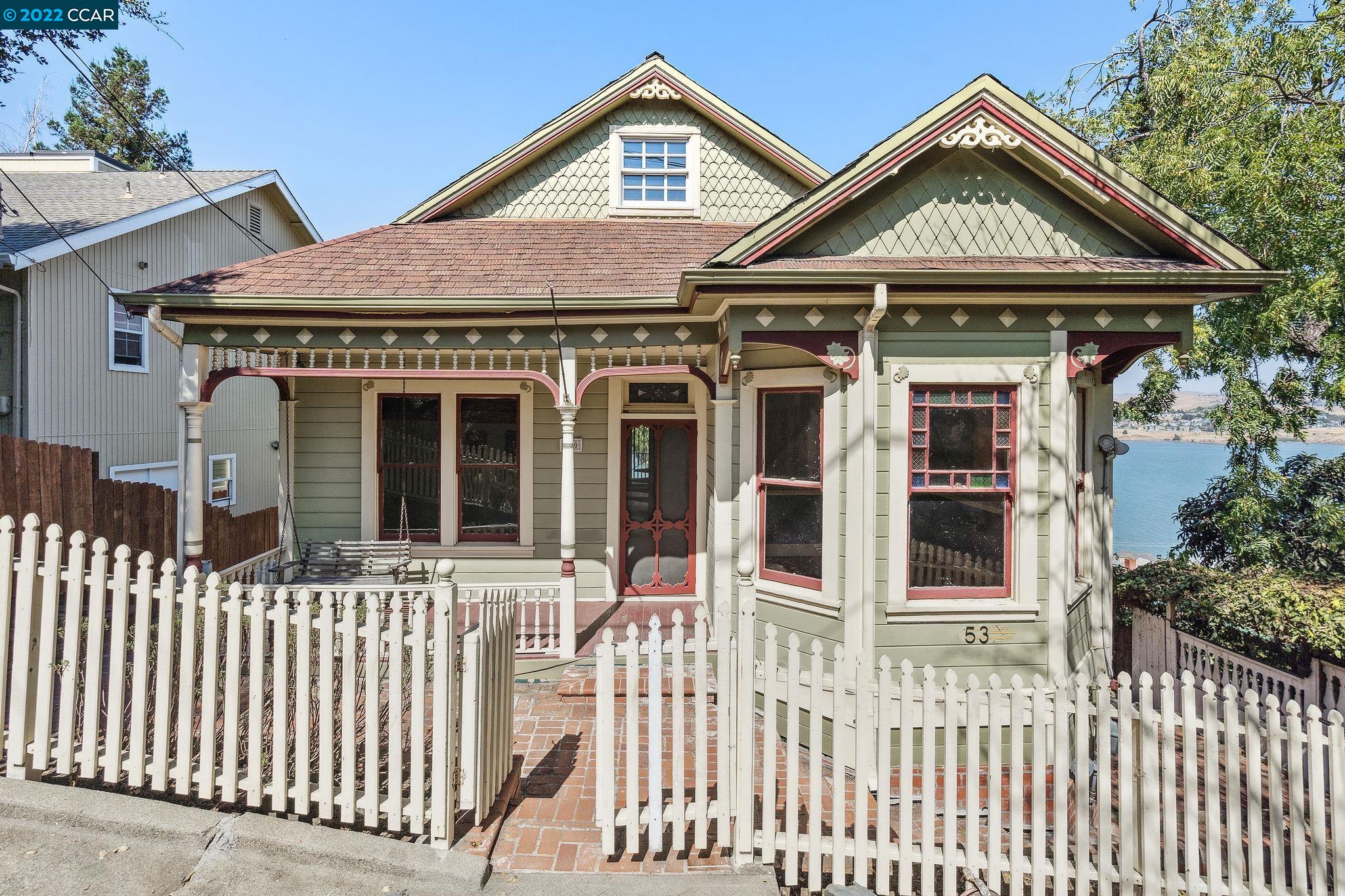 530 Alhambra St