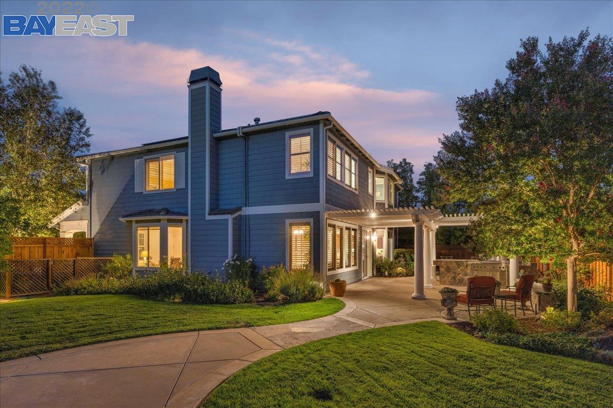 363 Mullin Ct