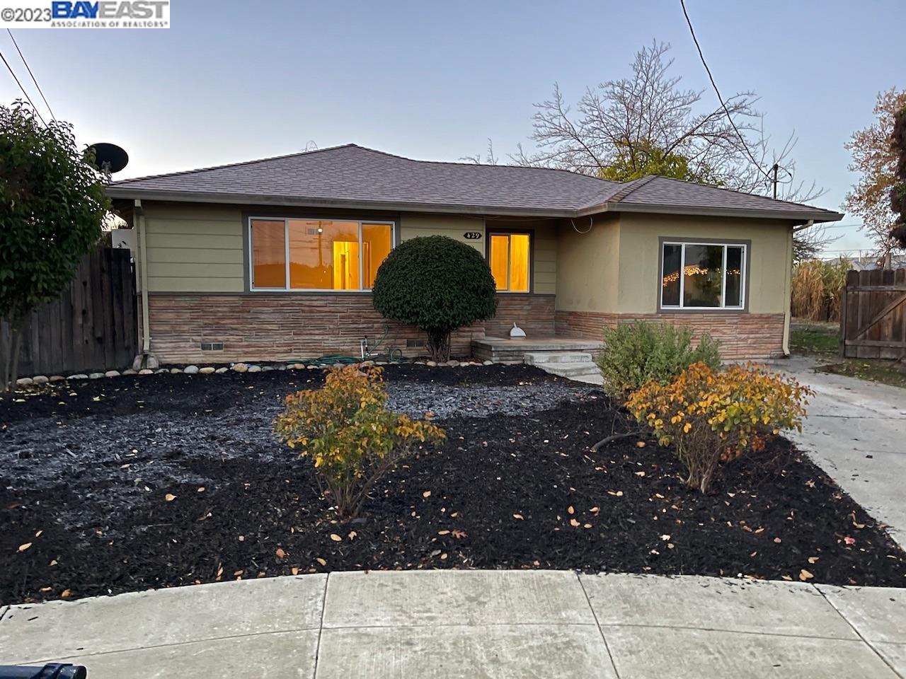 429 Willow Court