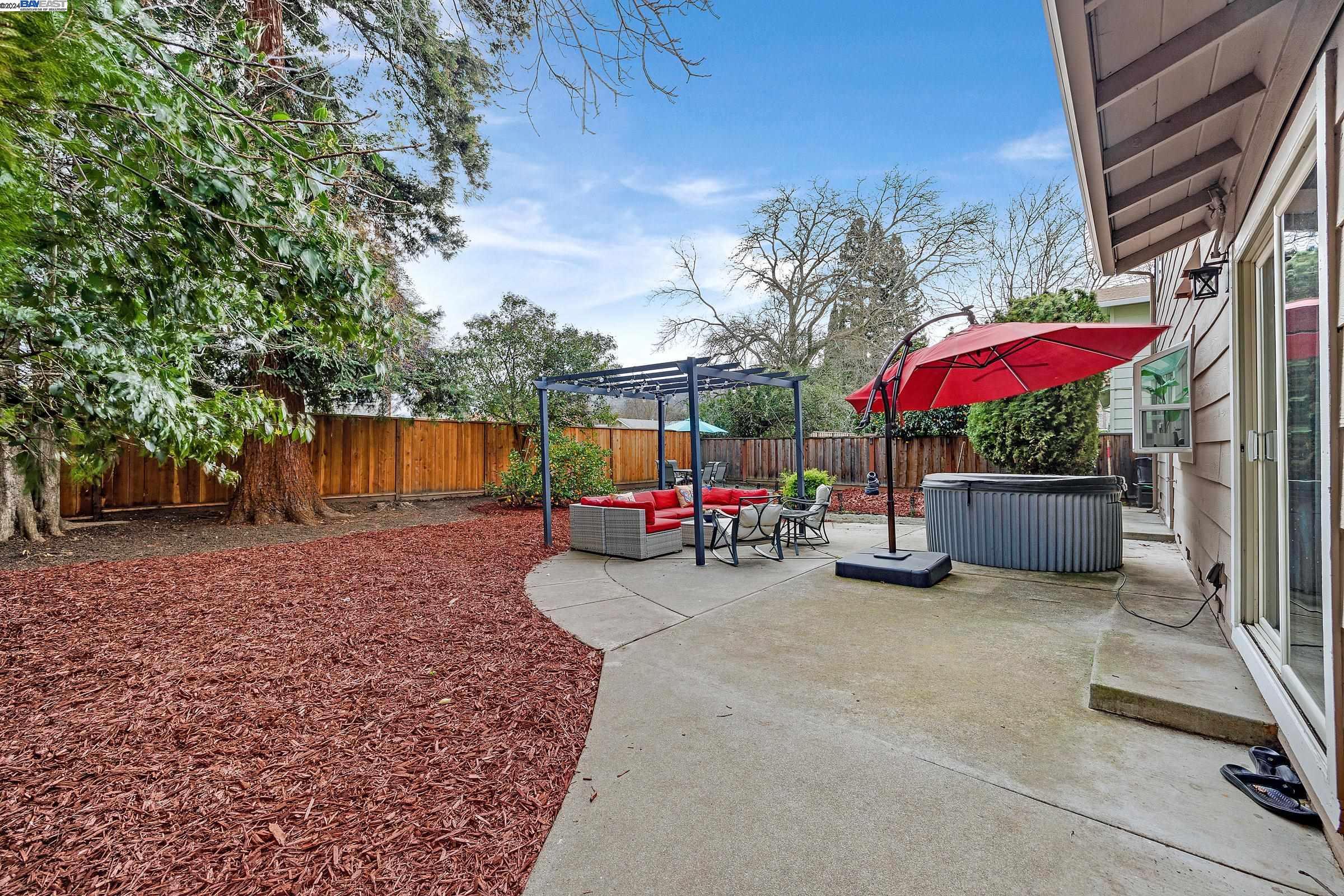 4379 Clovewood Ln