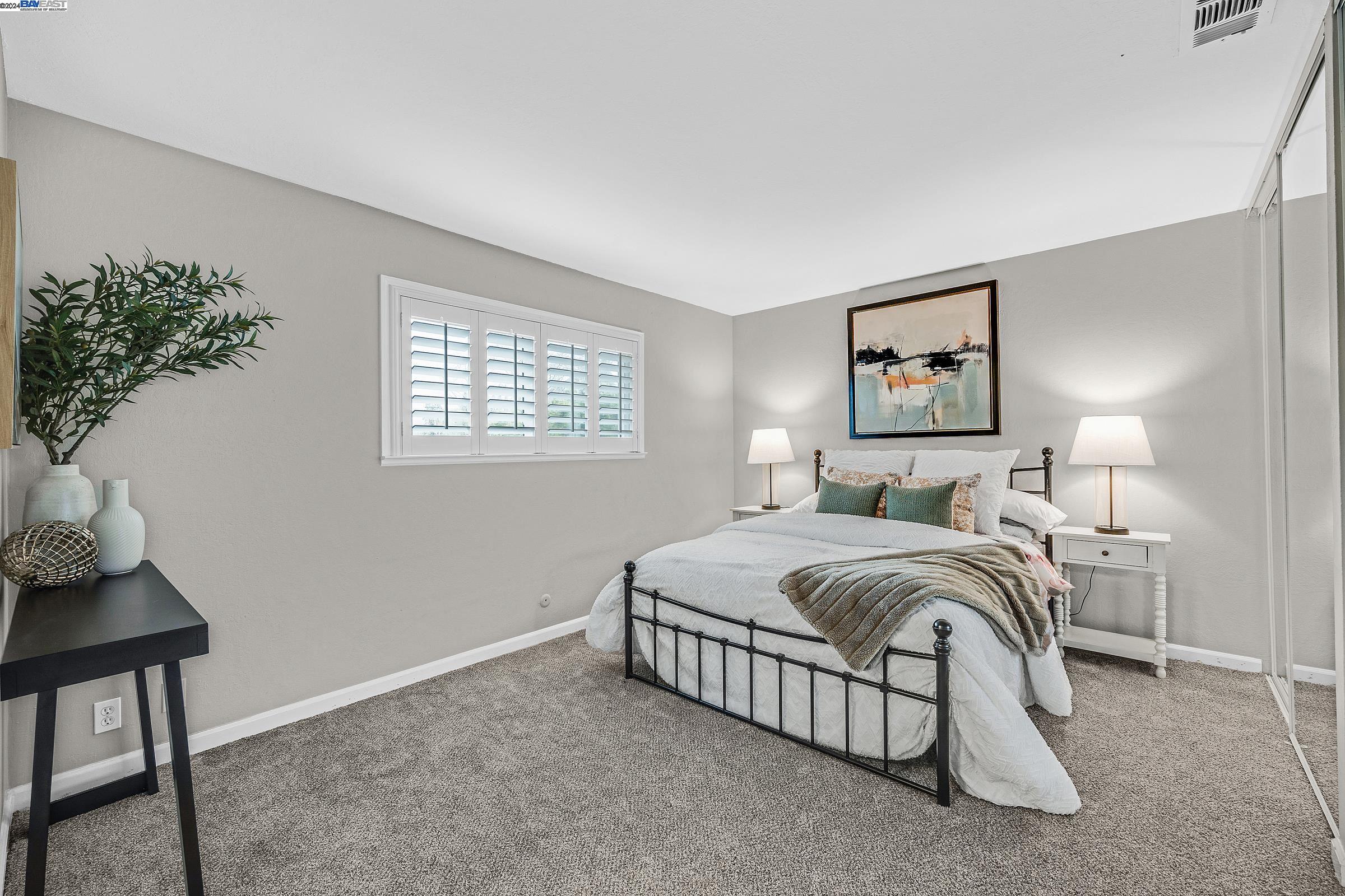 4379 Clovewood Ln