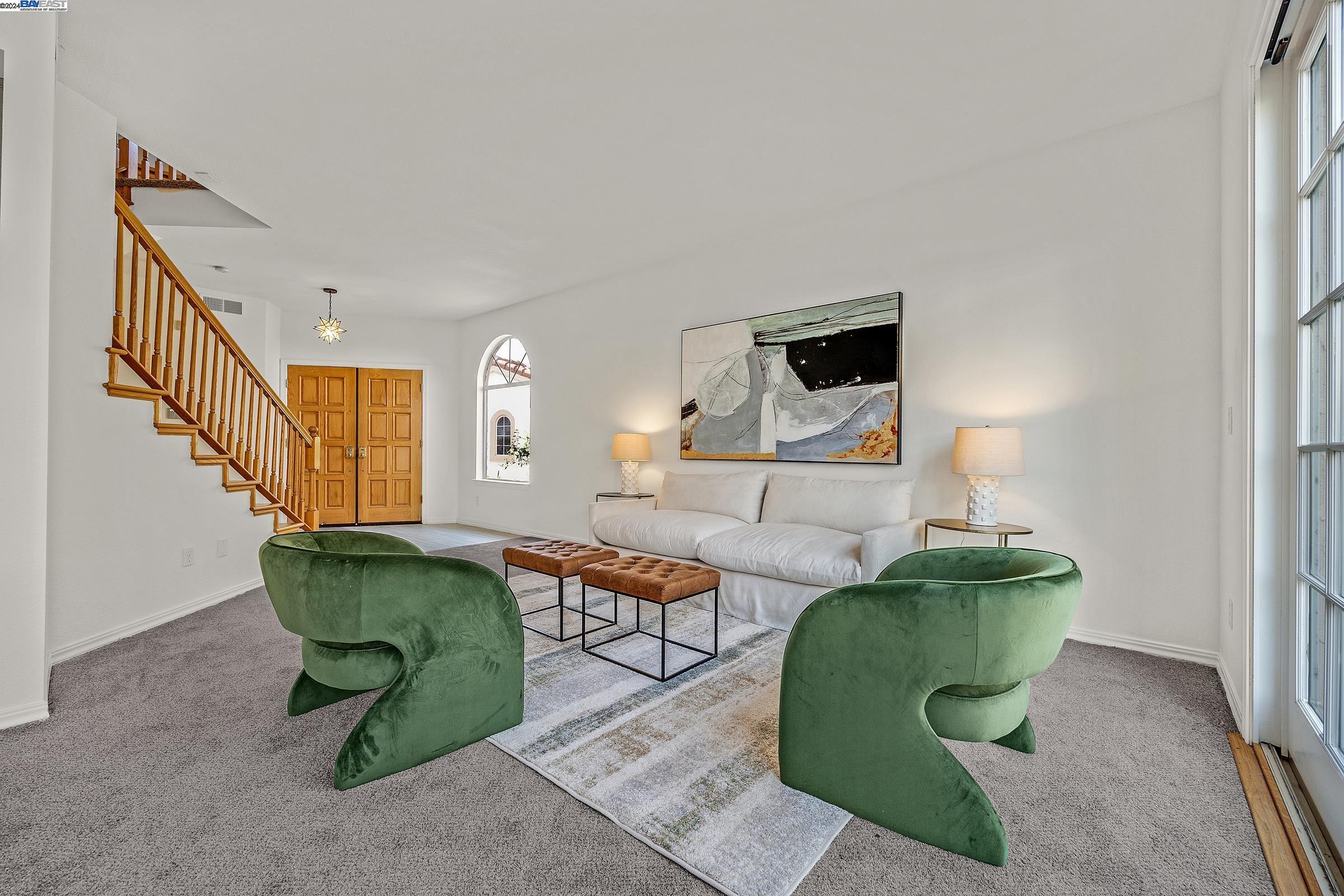 95 Meadowland Dr