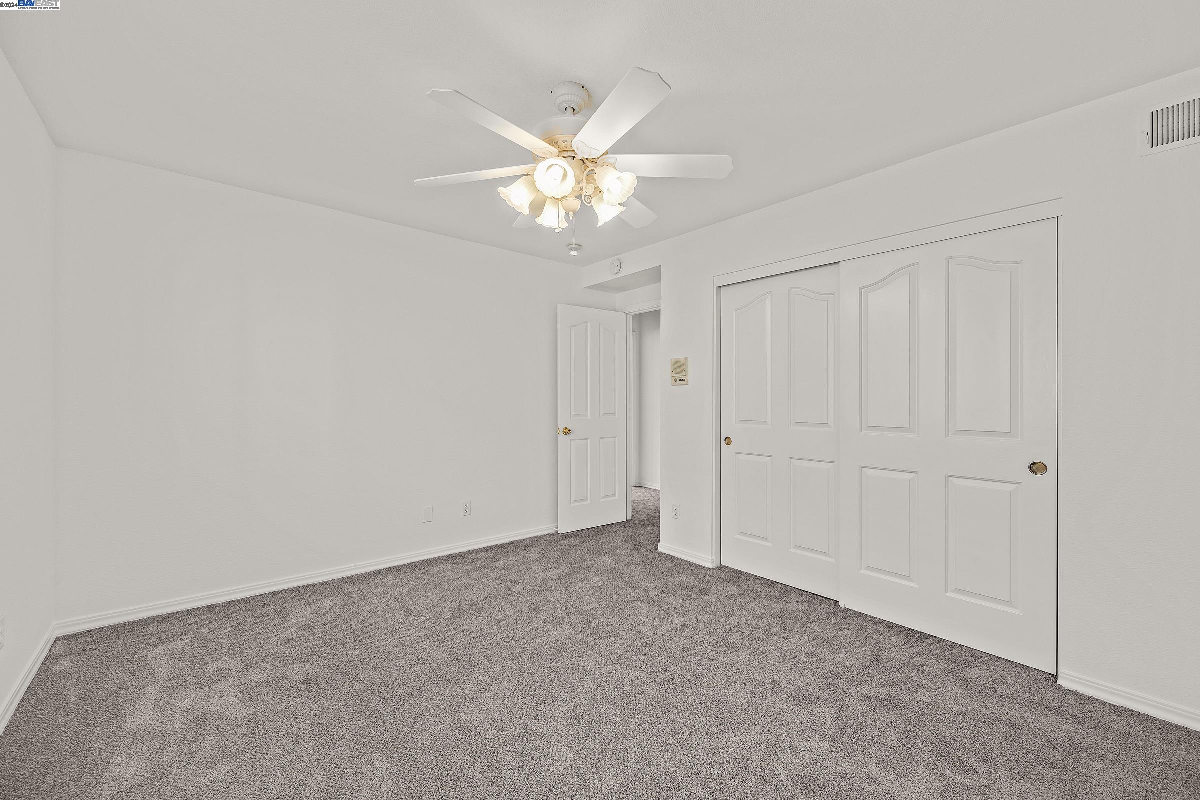 95 Meadowland Dr