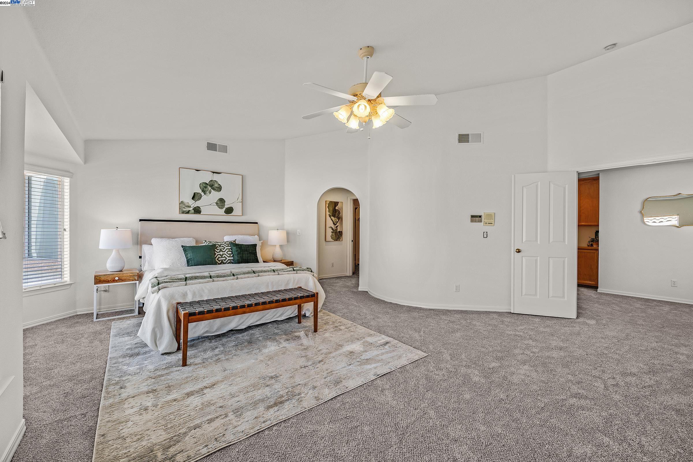 95 Meadowland Dr