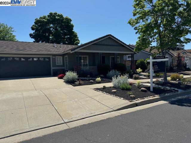 1379 Meadow Court