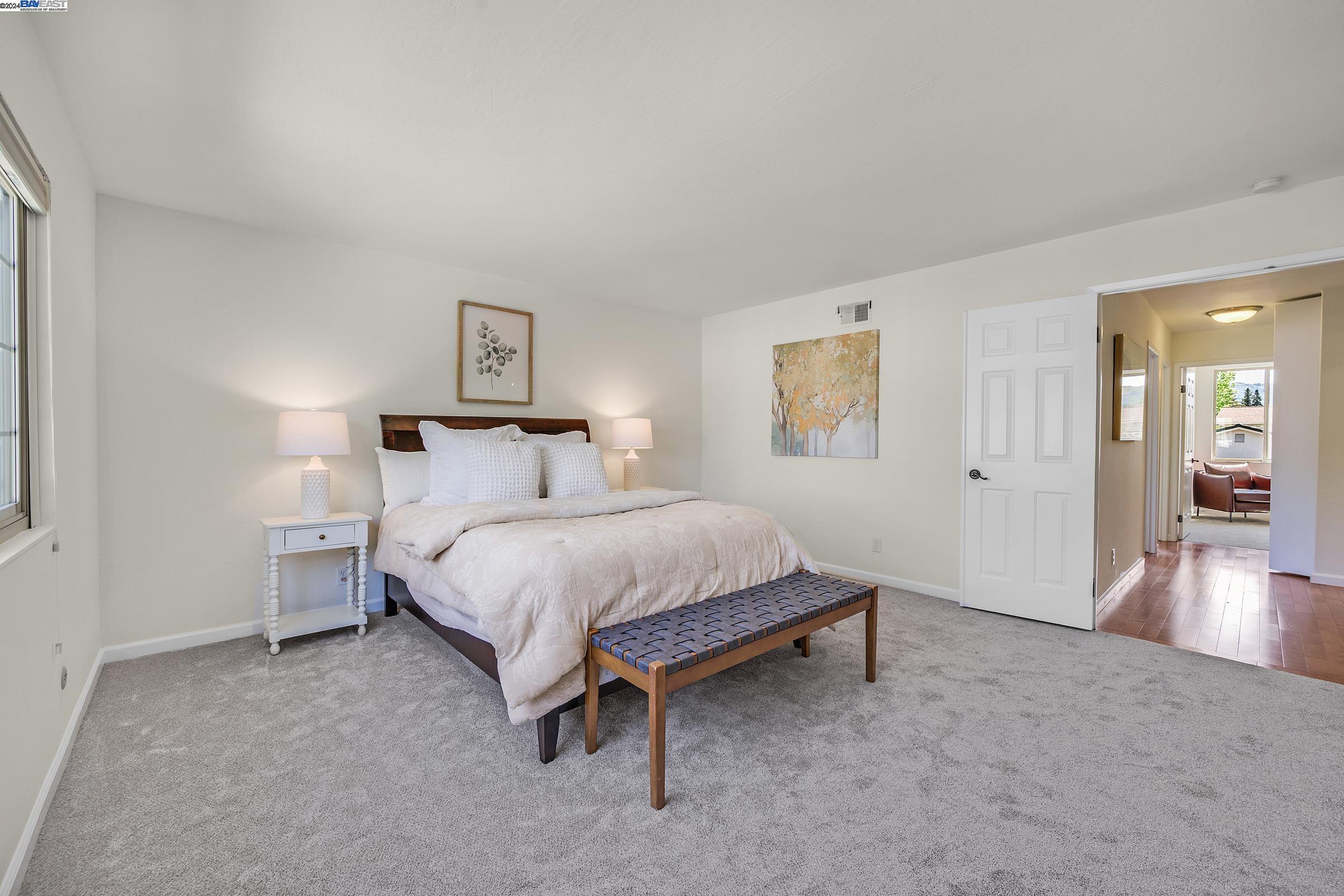 2558 Skylark Way