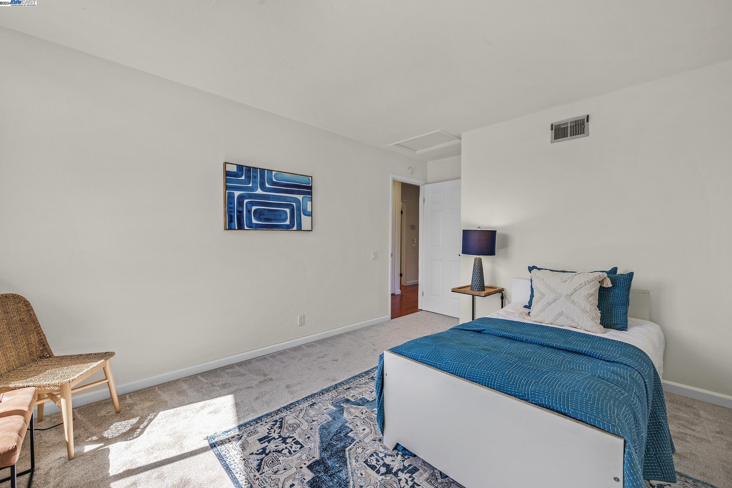 2558 Skylark Way