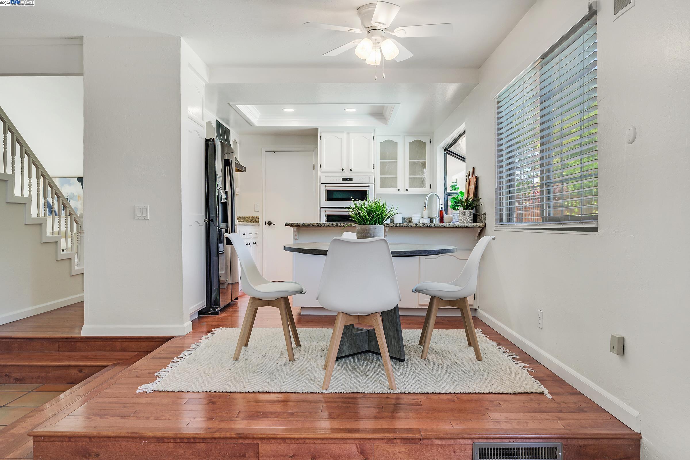 2558 Skylark Way