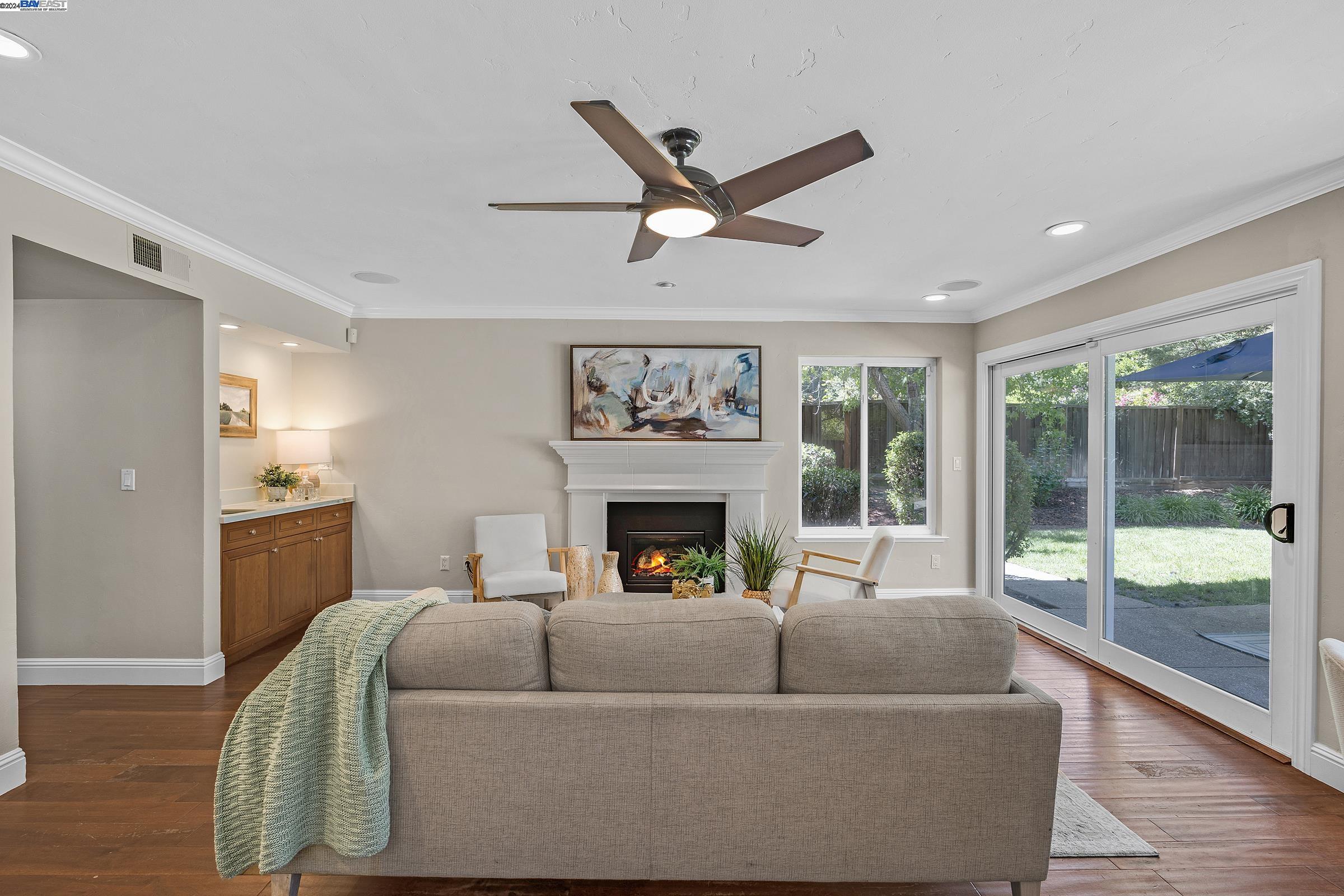 3335 Prairie Dr