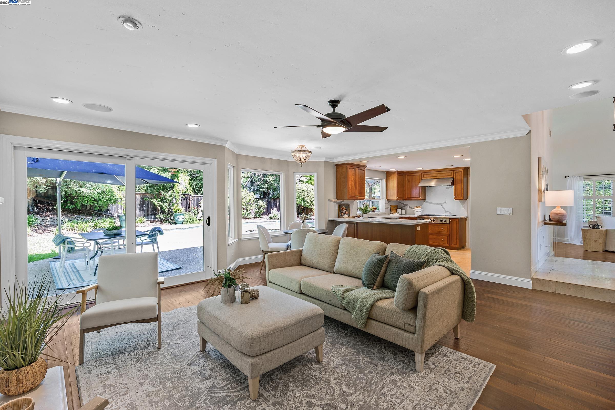 3335 Prairie Dr