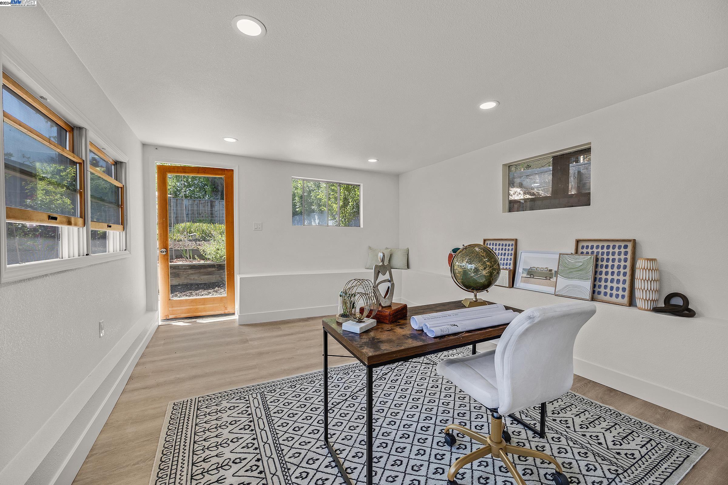 447 Mavis Dr