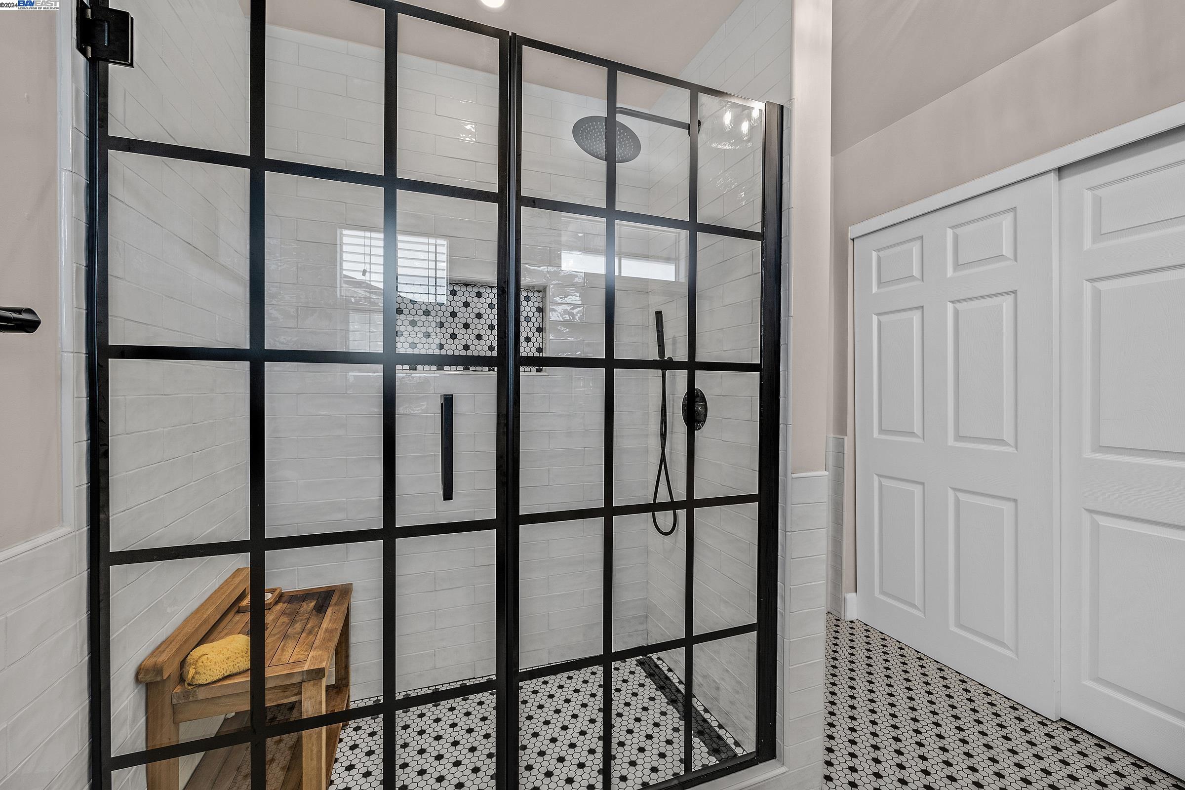 447 Mavis Dr
