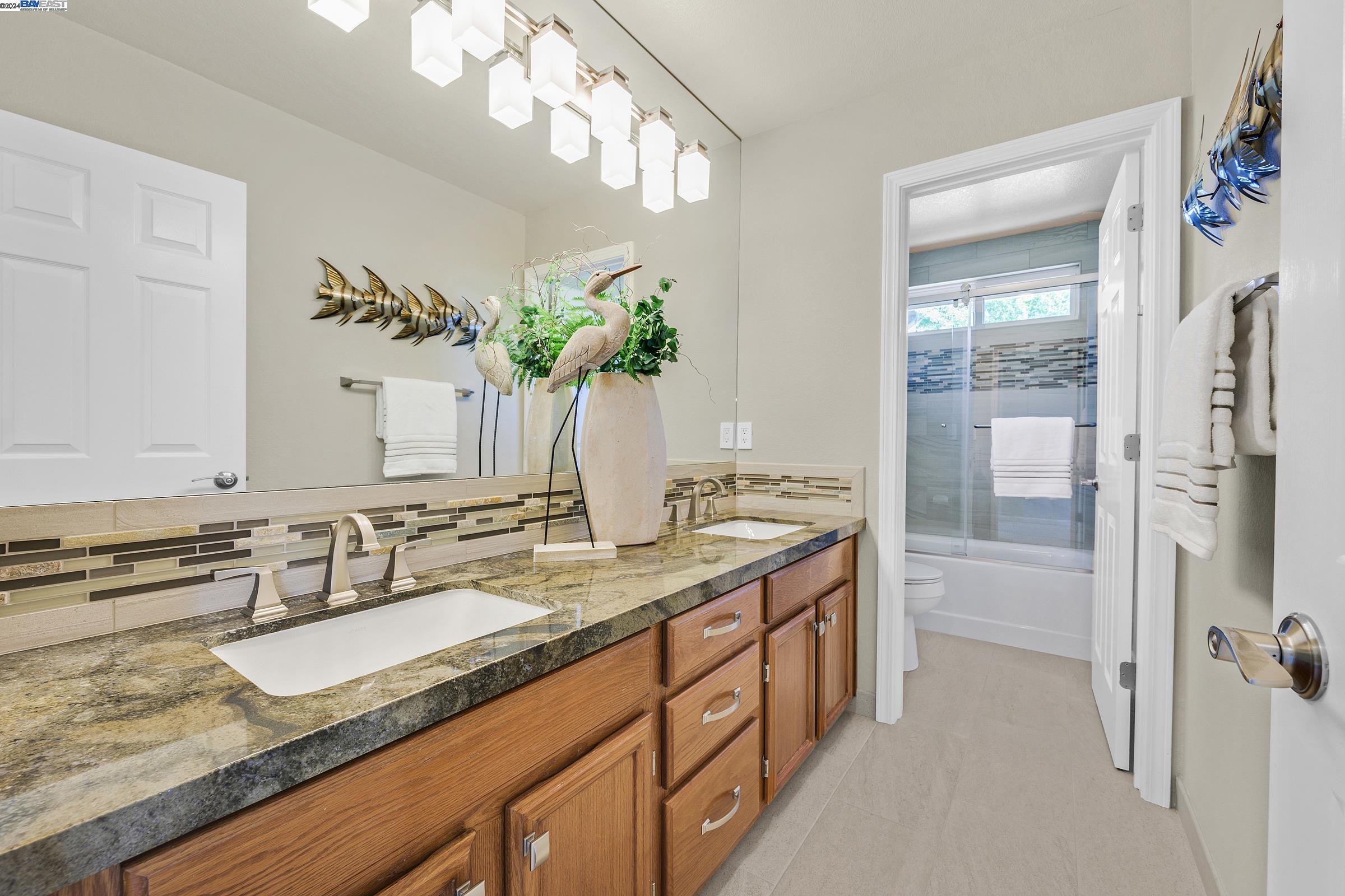 5186 Mount Tam Cir