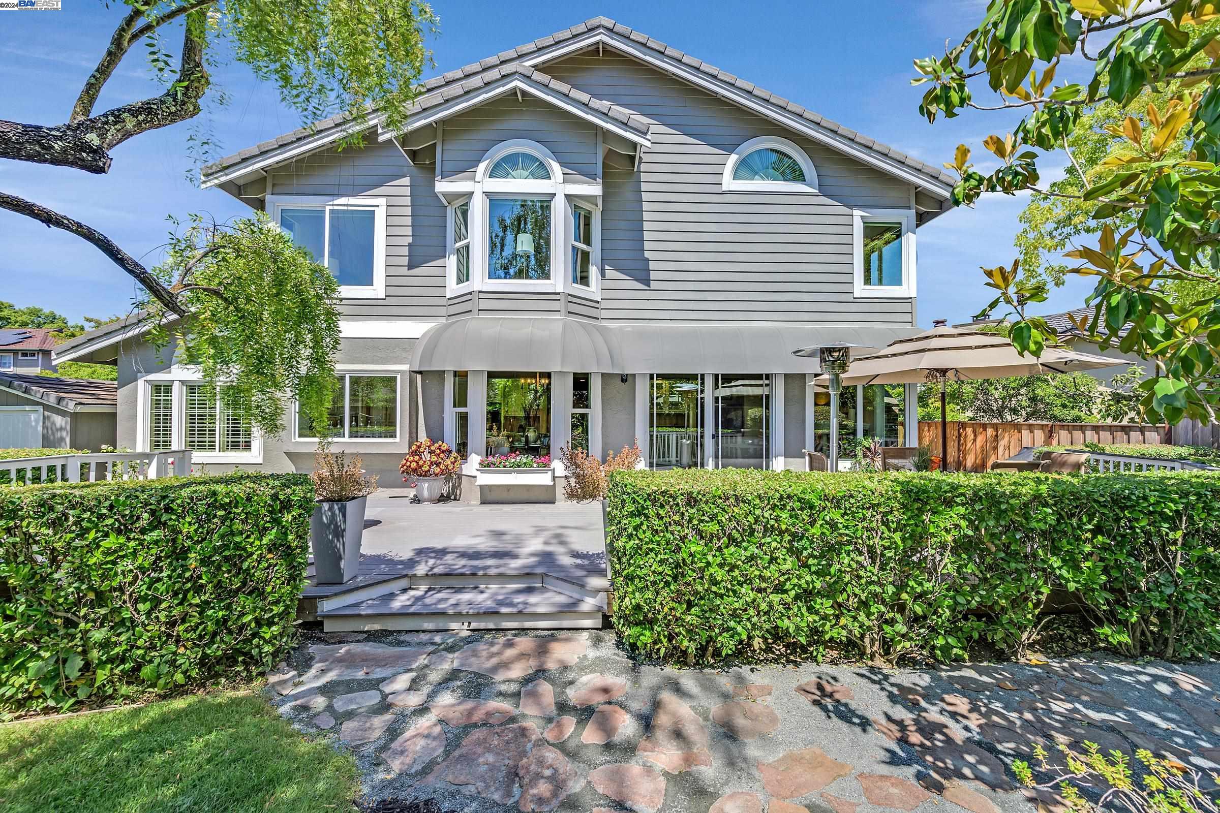 5186 Mount Tam Cir
