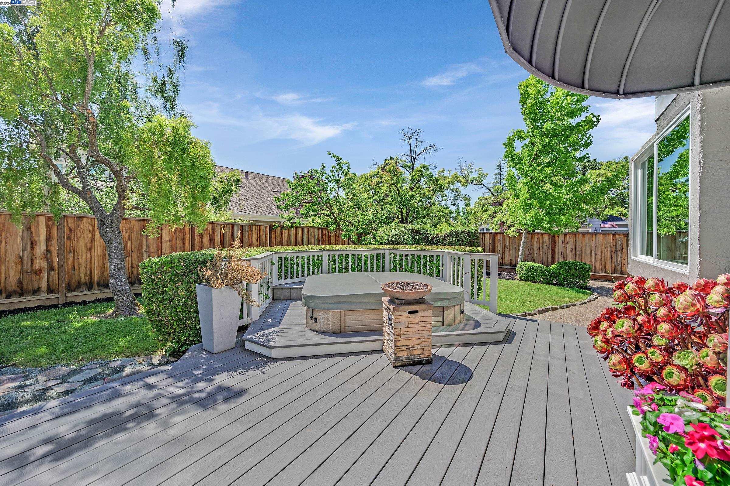 5186 Mount Tam Cir