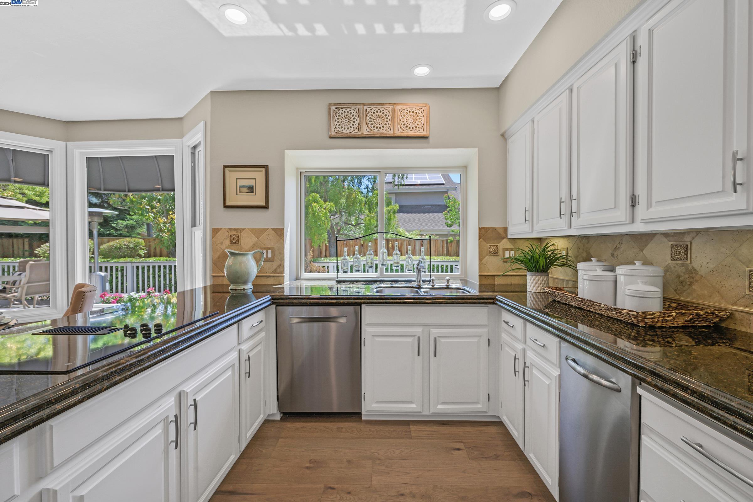 5186 Mount Tam Cir