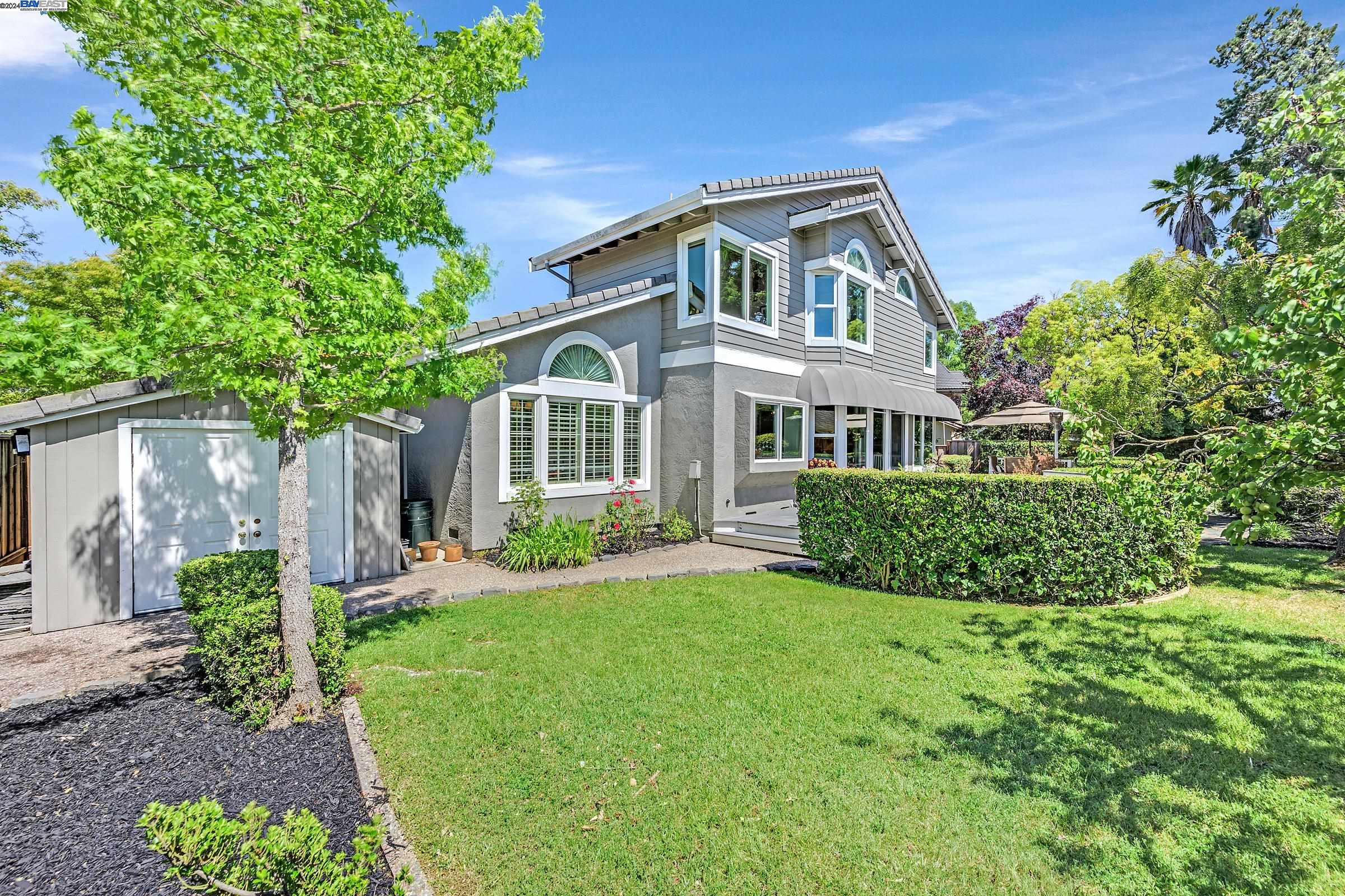 5186 Mount Tam Cir