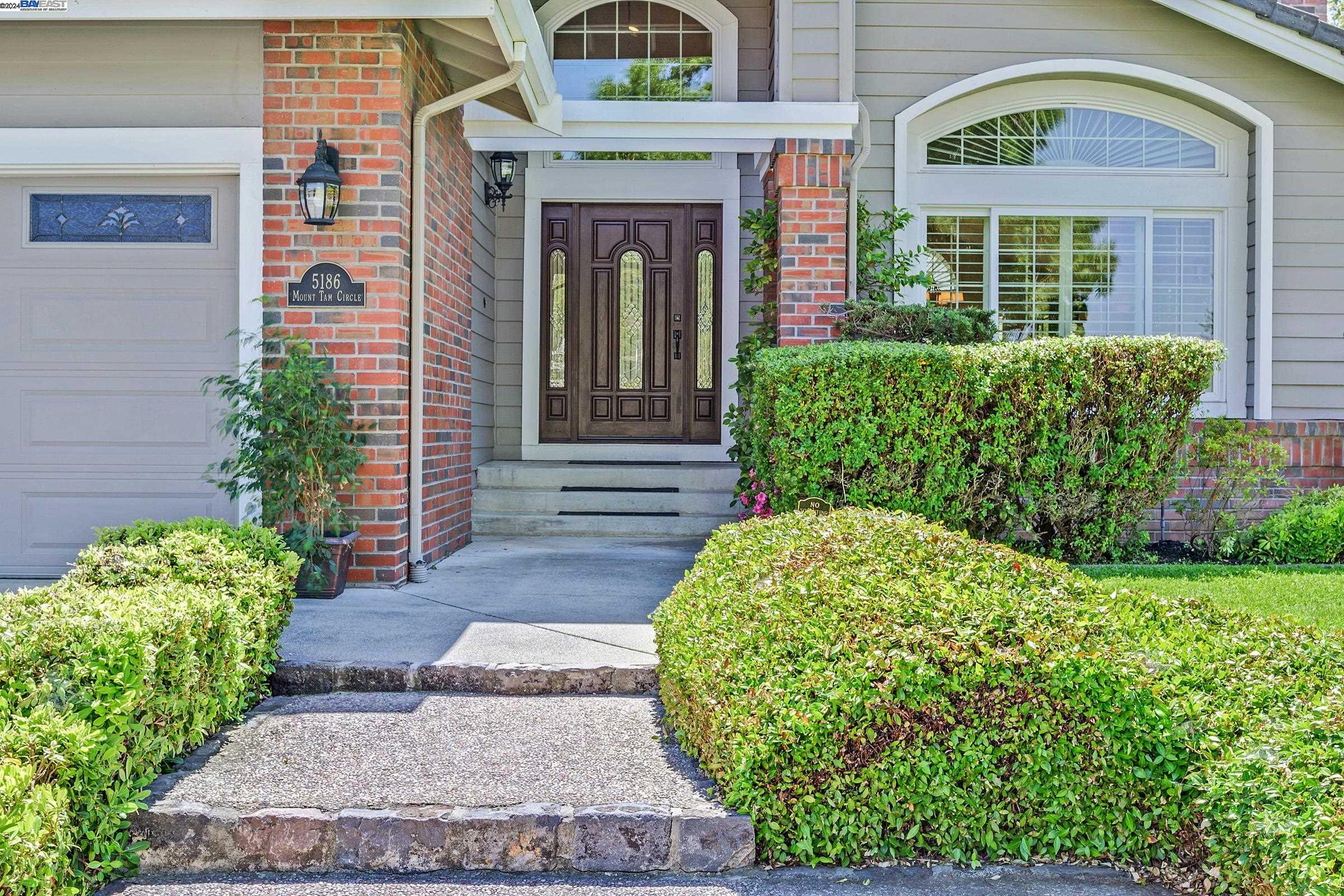 5186 Mount Tam Cir