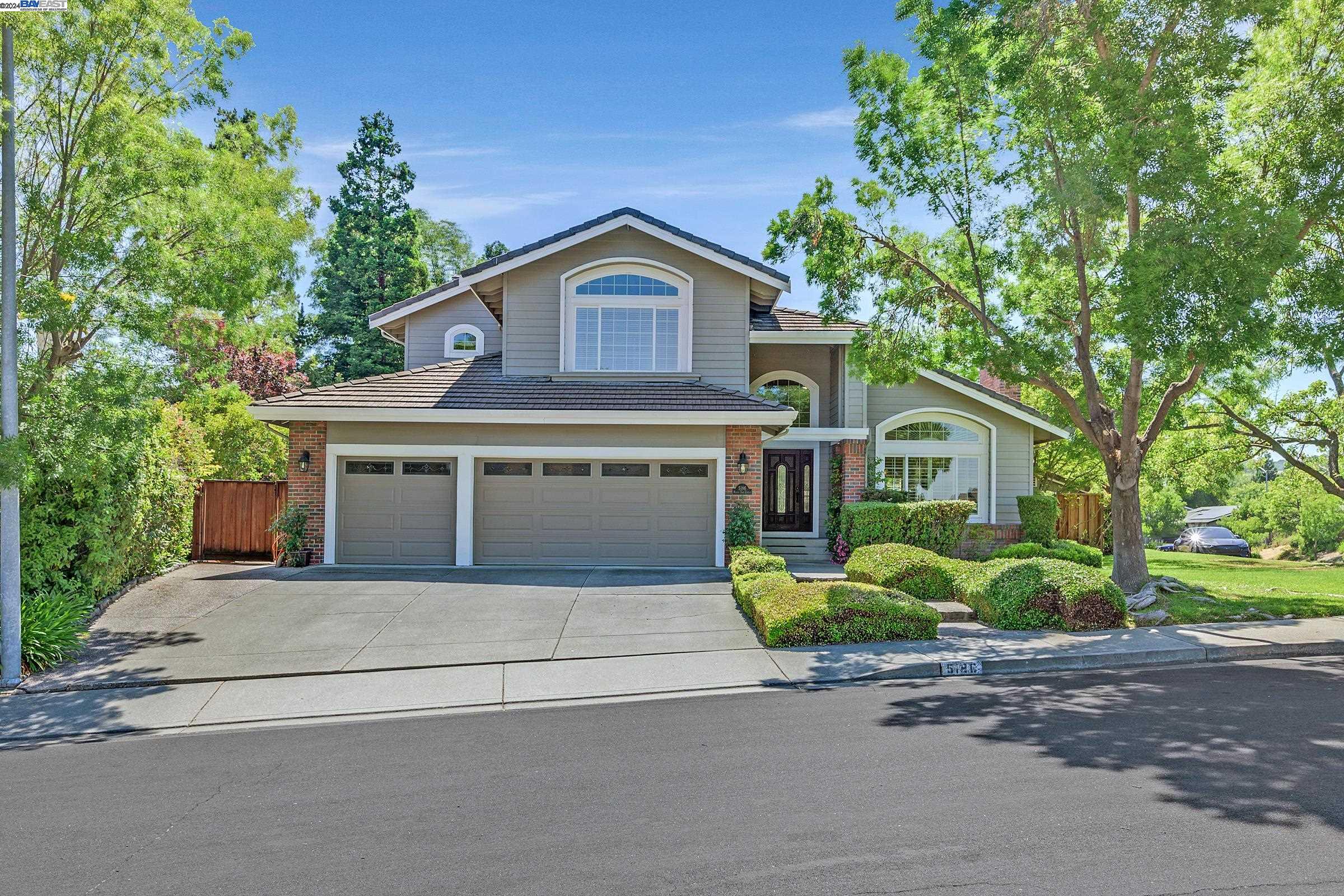 5186 Mount Tam Cir