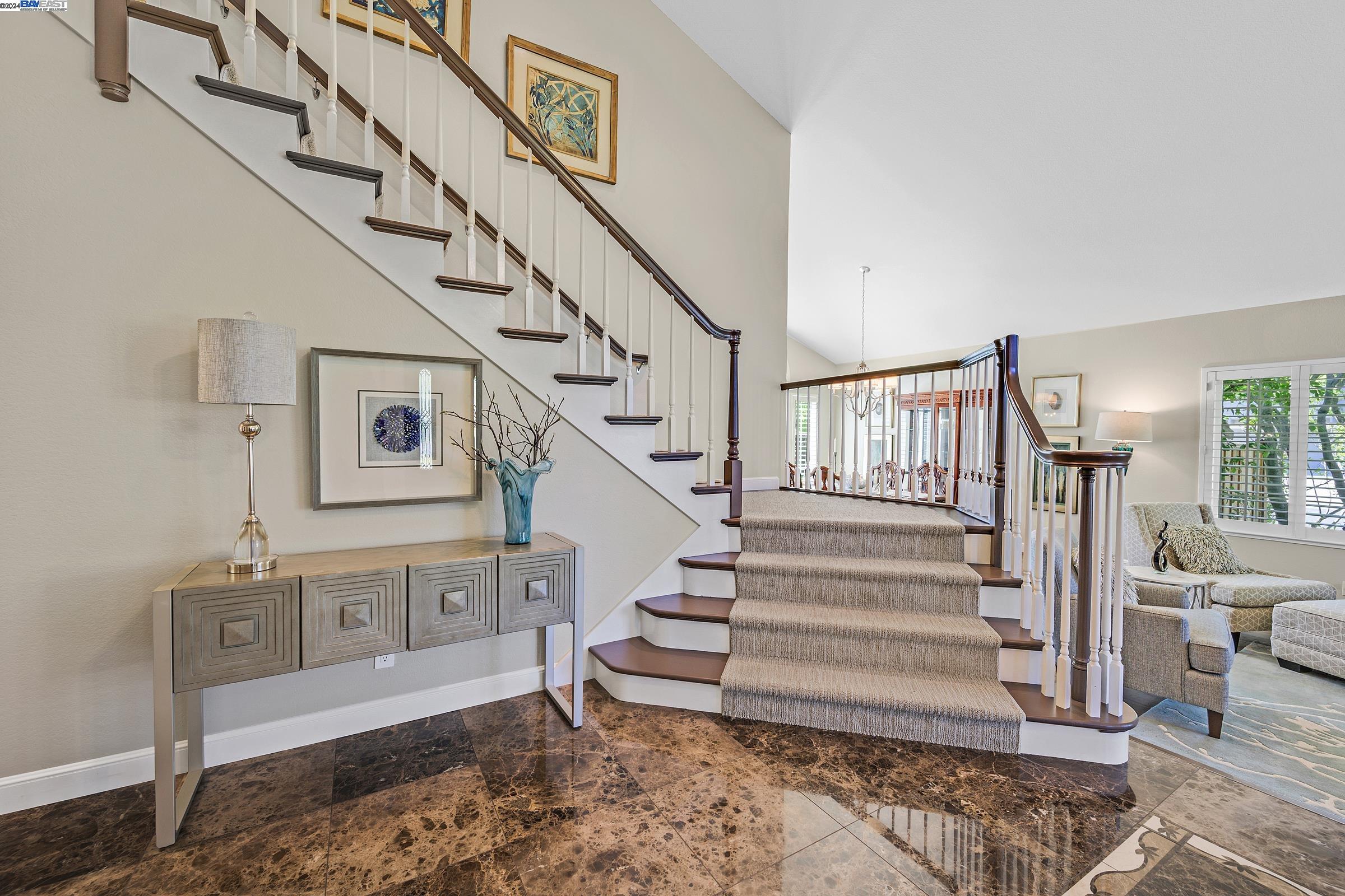 5186 Mount Tam Cir