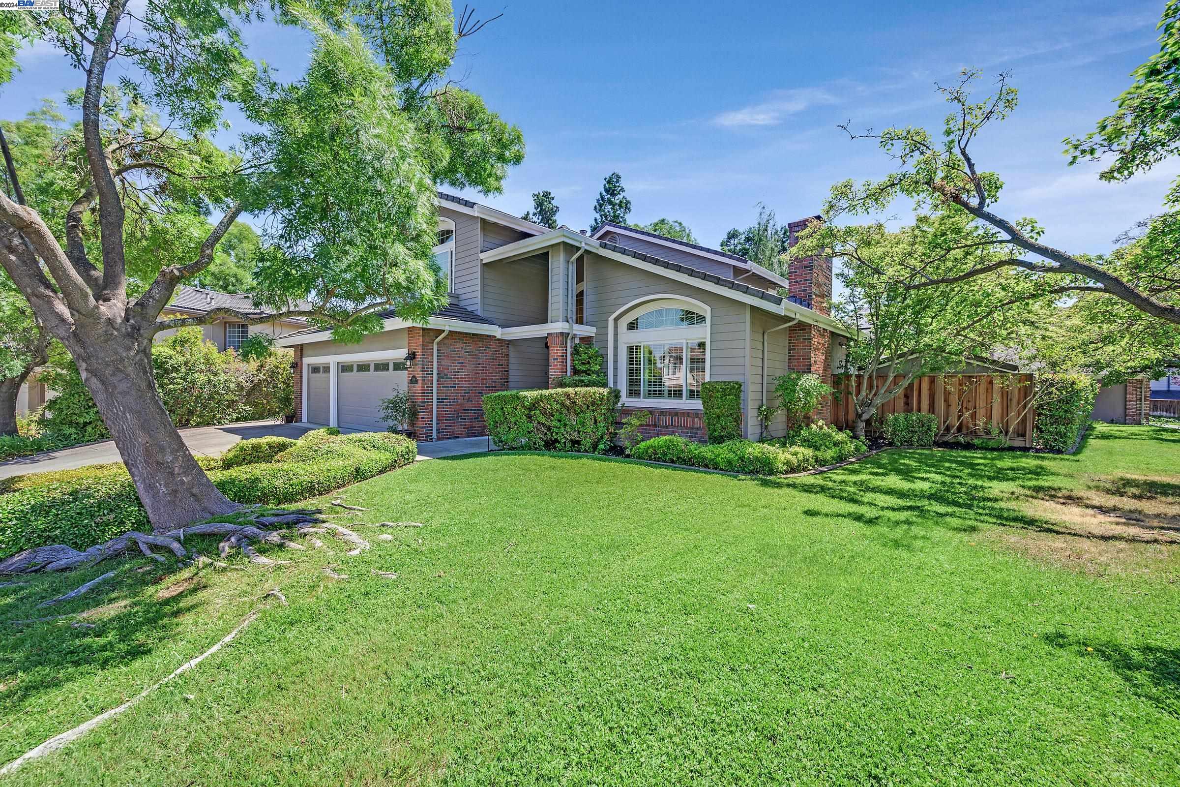 5186 Mount Tam Cir