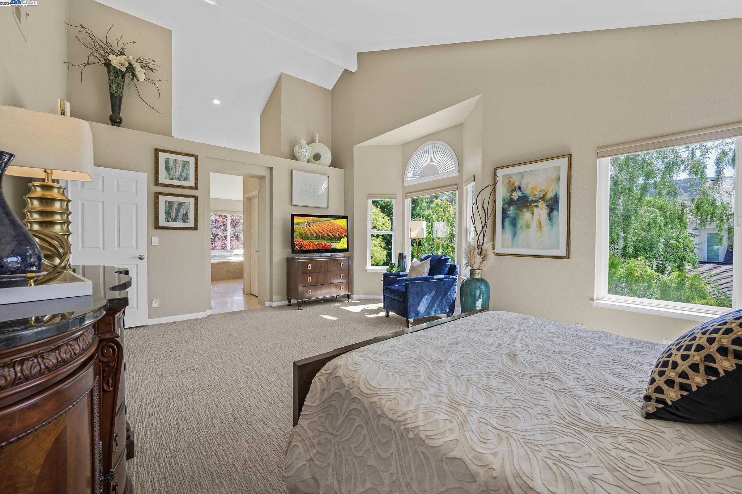 5186 Mount Tam Cir