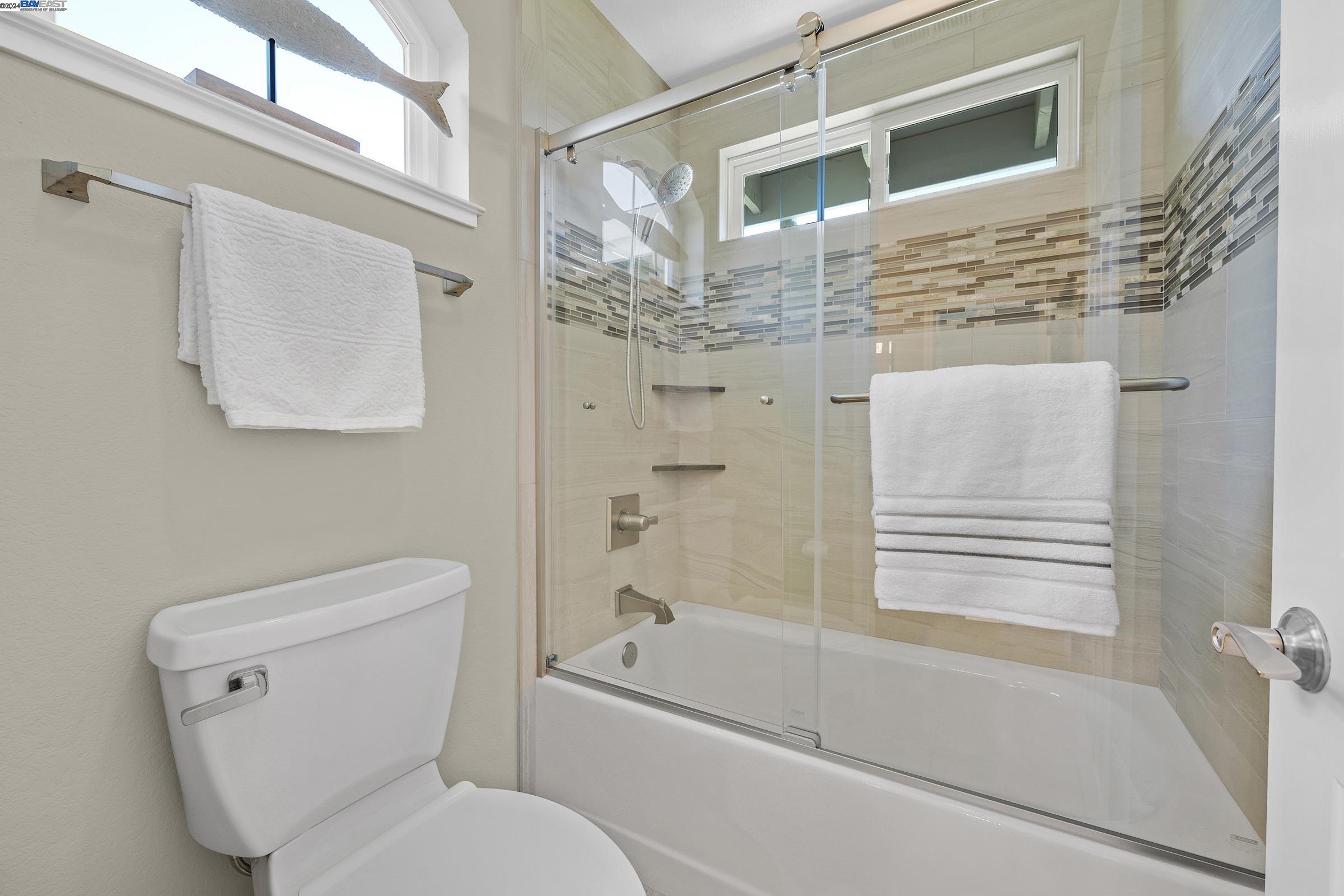 5186 Mount Tam Cir
