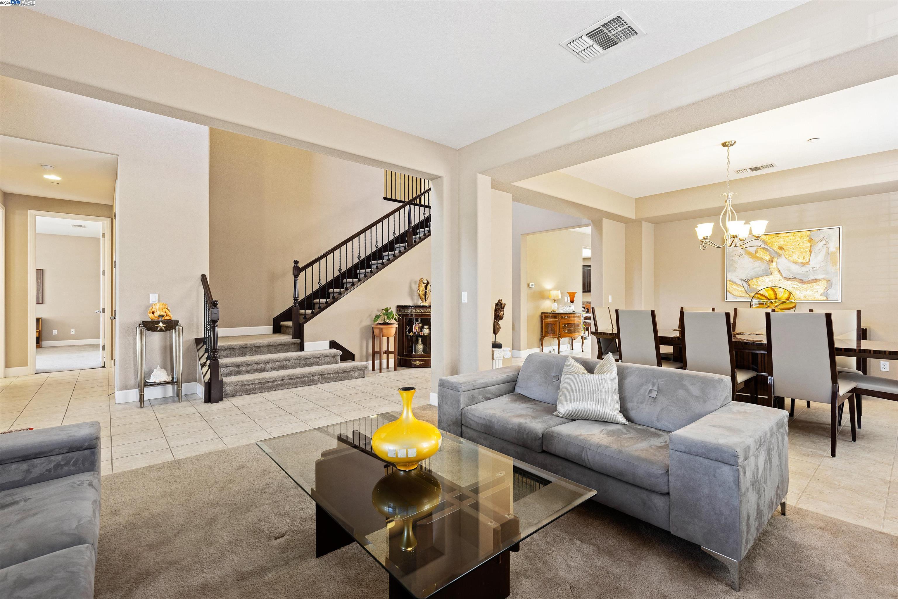 2255 Sugarloaf Ct.