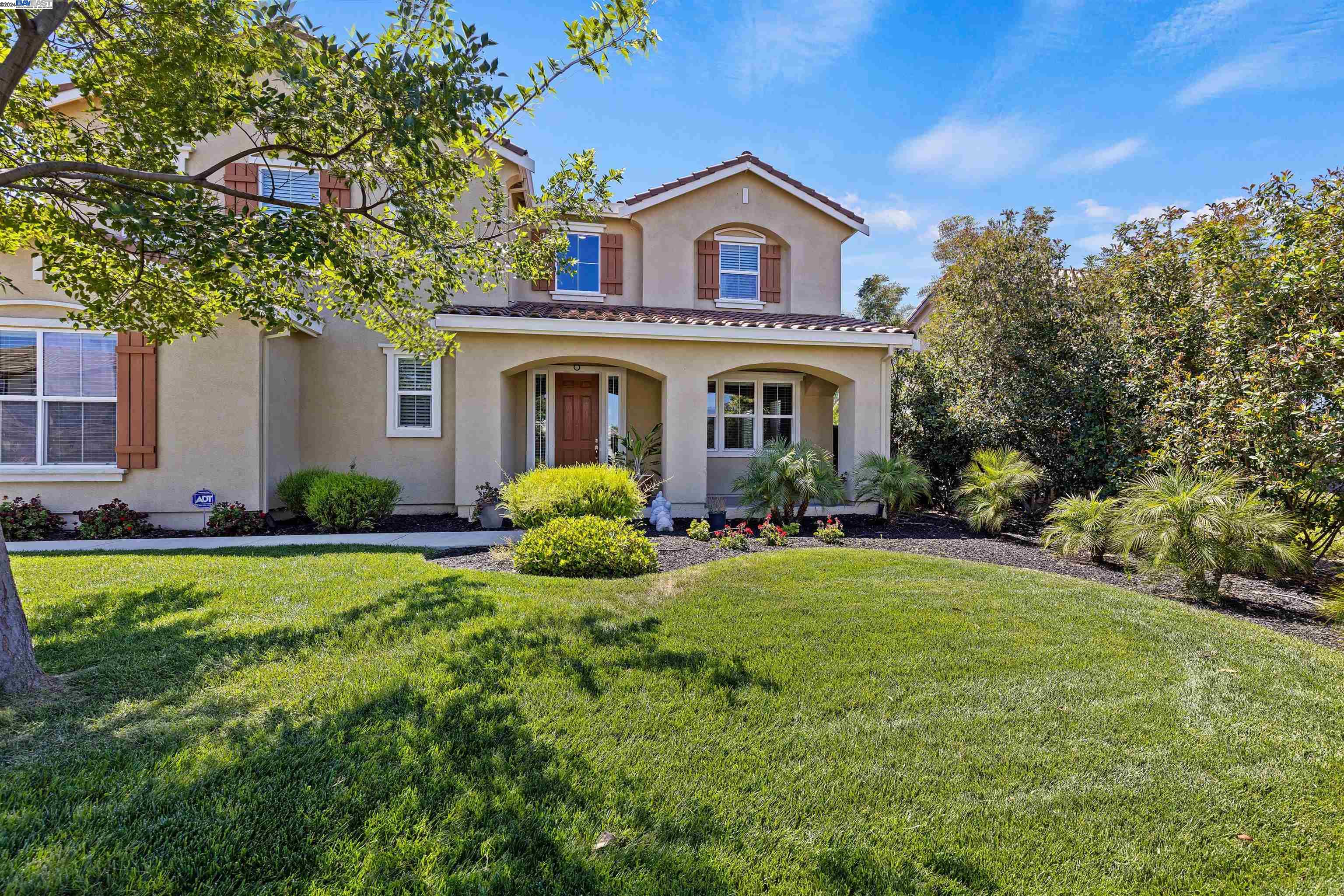 2255 Sugarloaf Ct.
