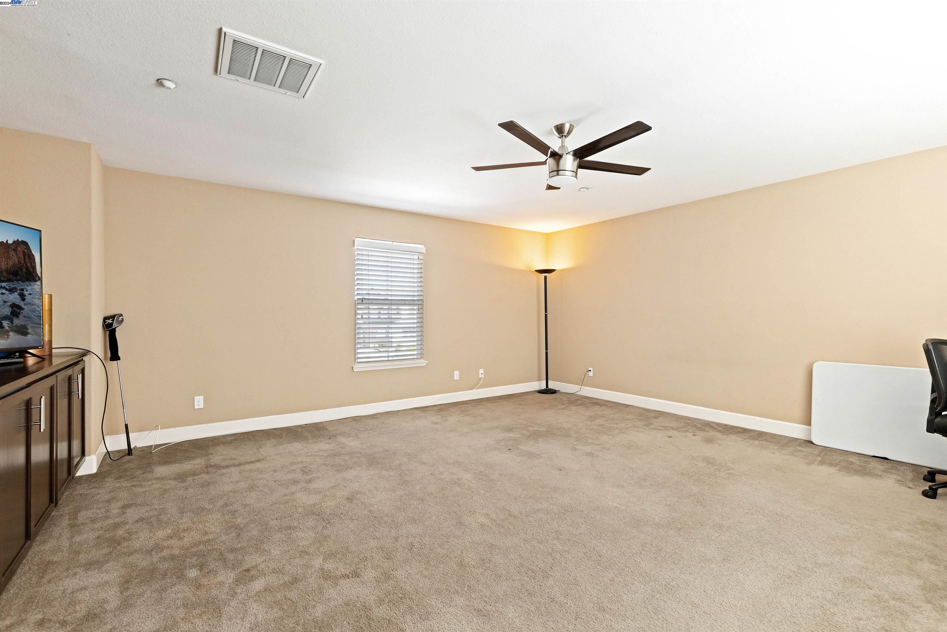 2255 Sugarloaf Ct.