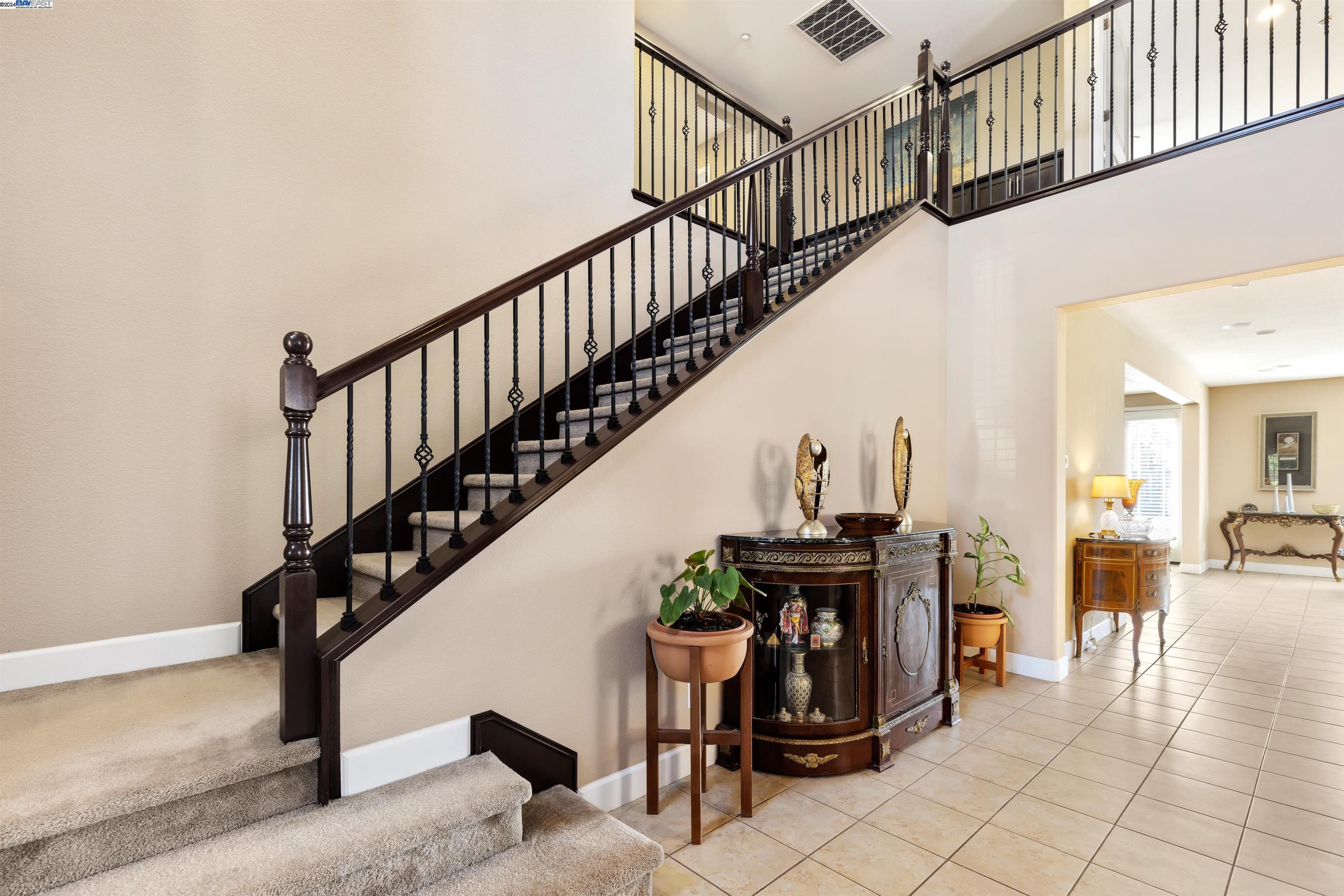 2255 Sugarloaf Ct.