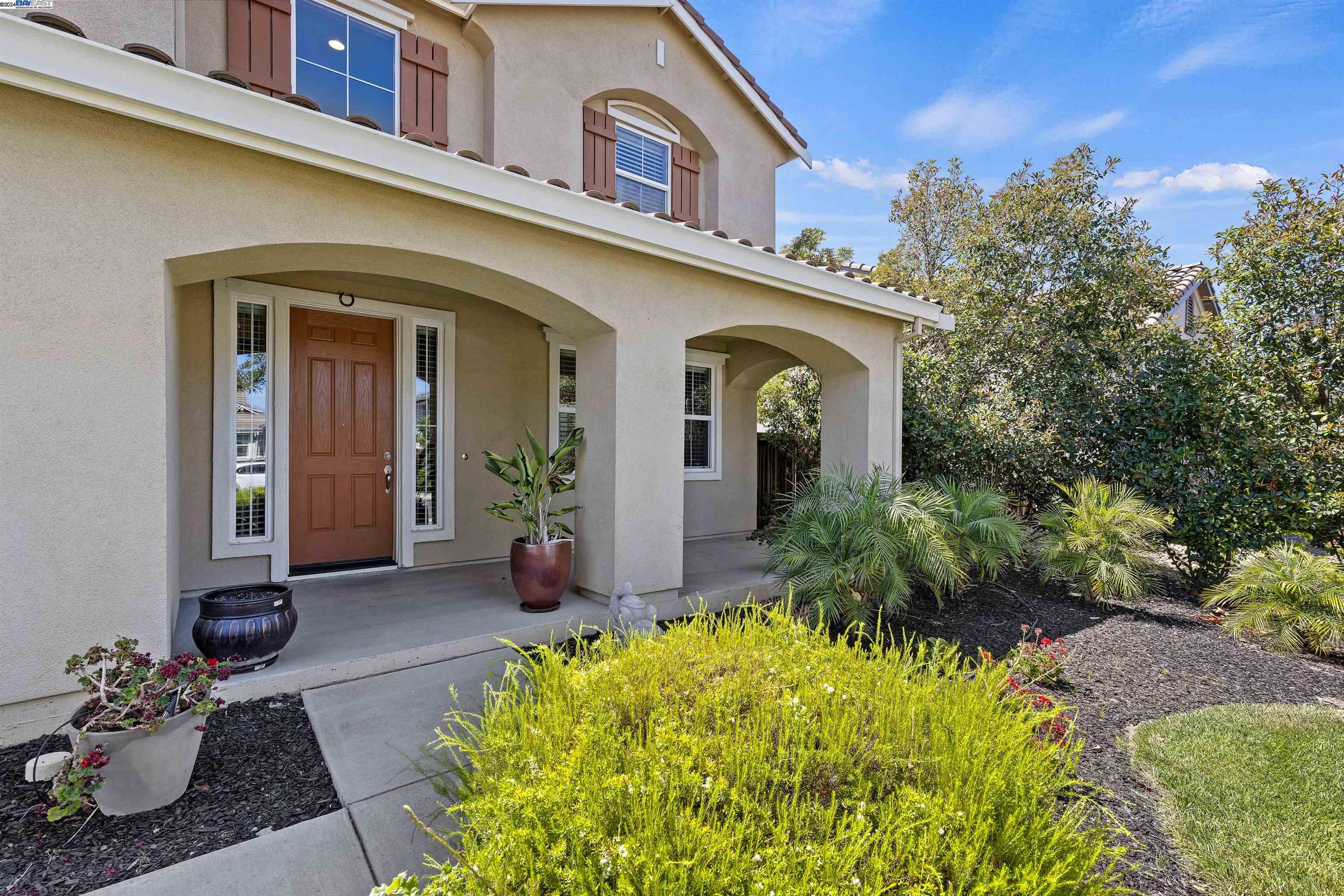 2255 Sugarloaf Ct.