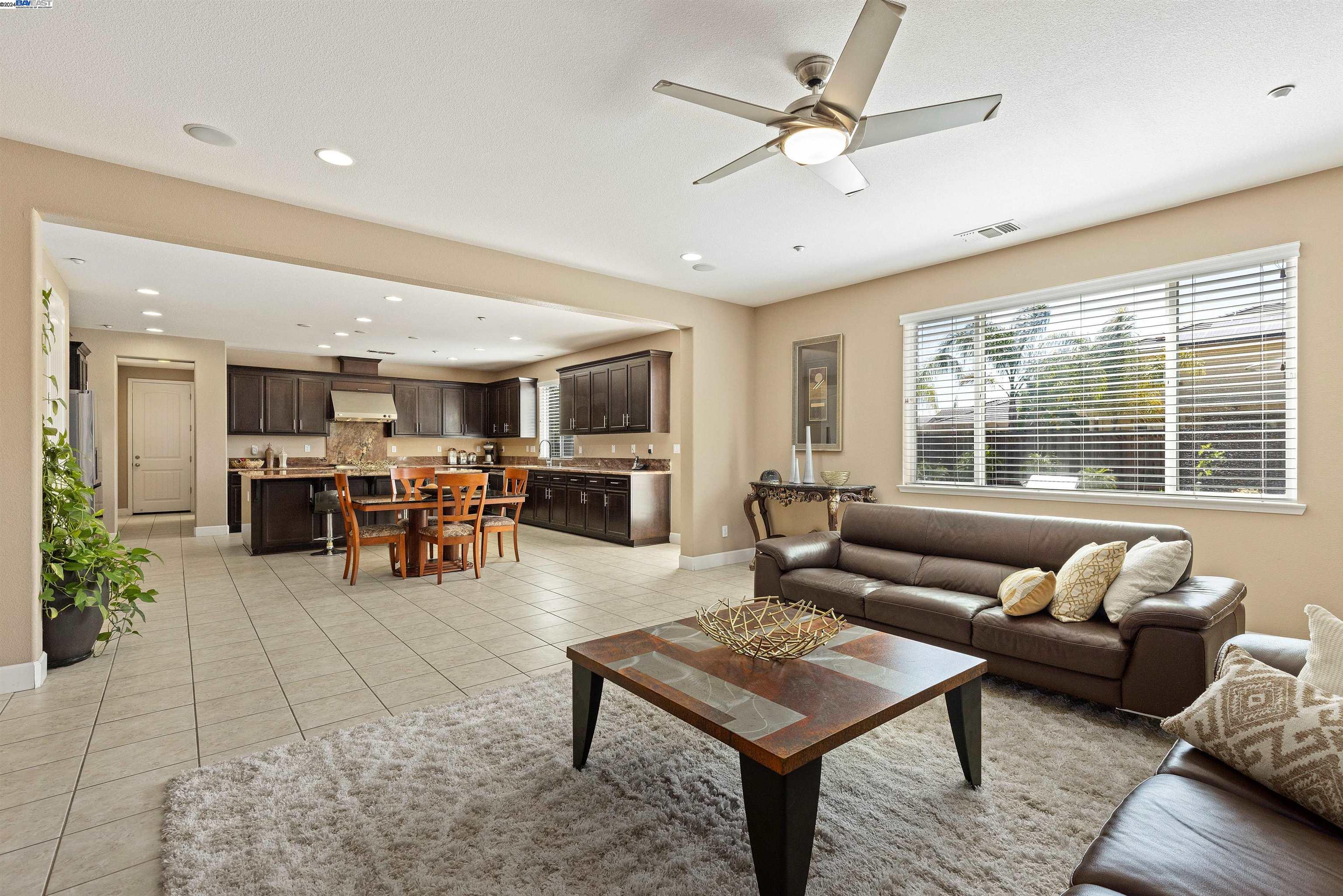 2255 Sugarloaf Ct.