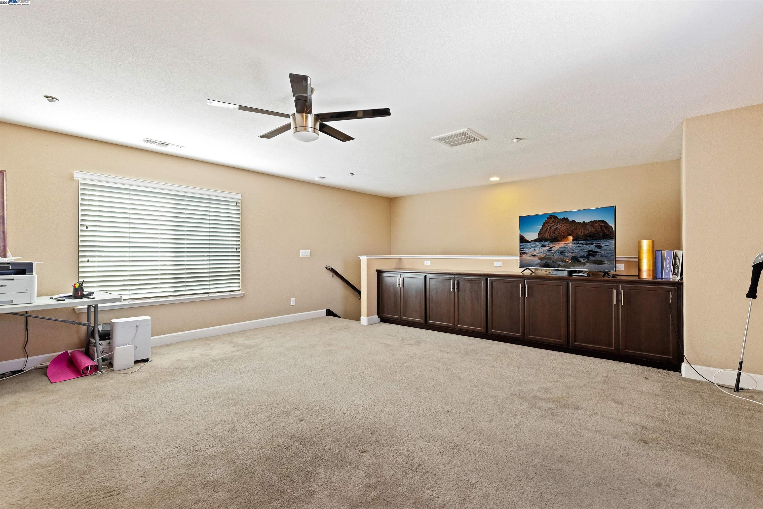 2255 Sugarloaf Ct.