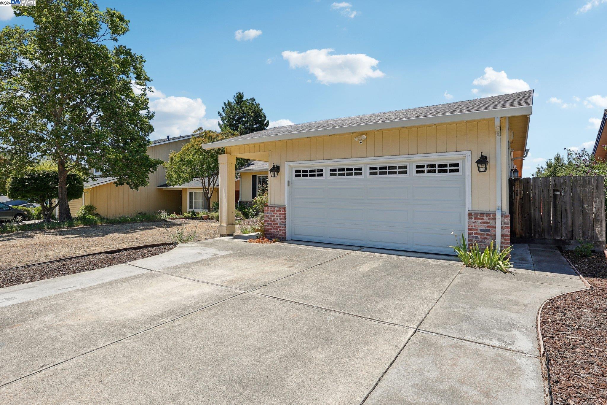 7936 Jade Cir