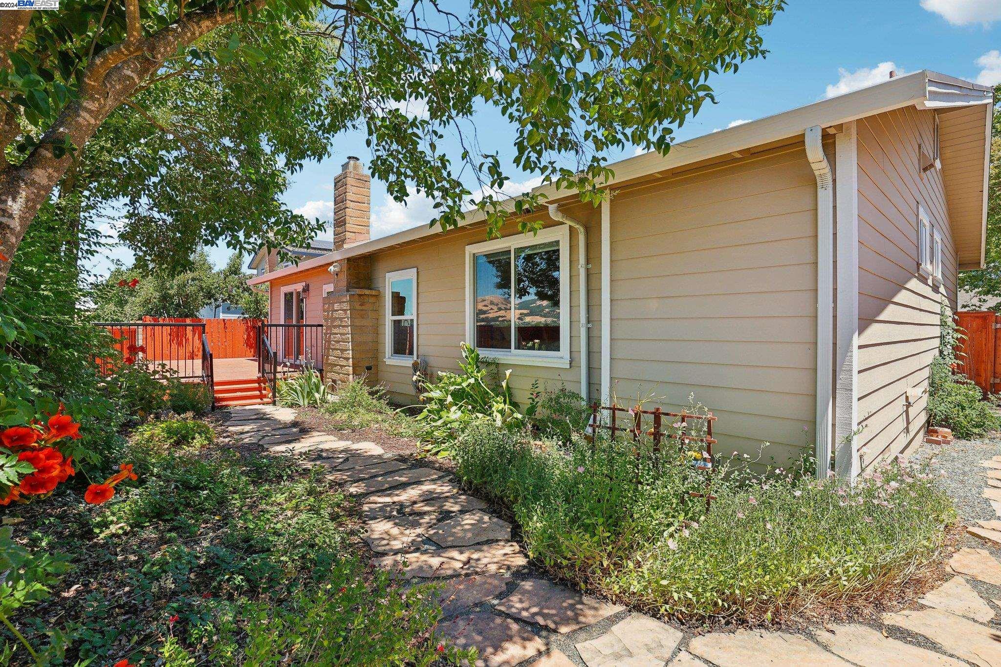7936 Jade Cir