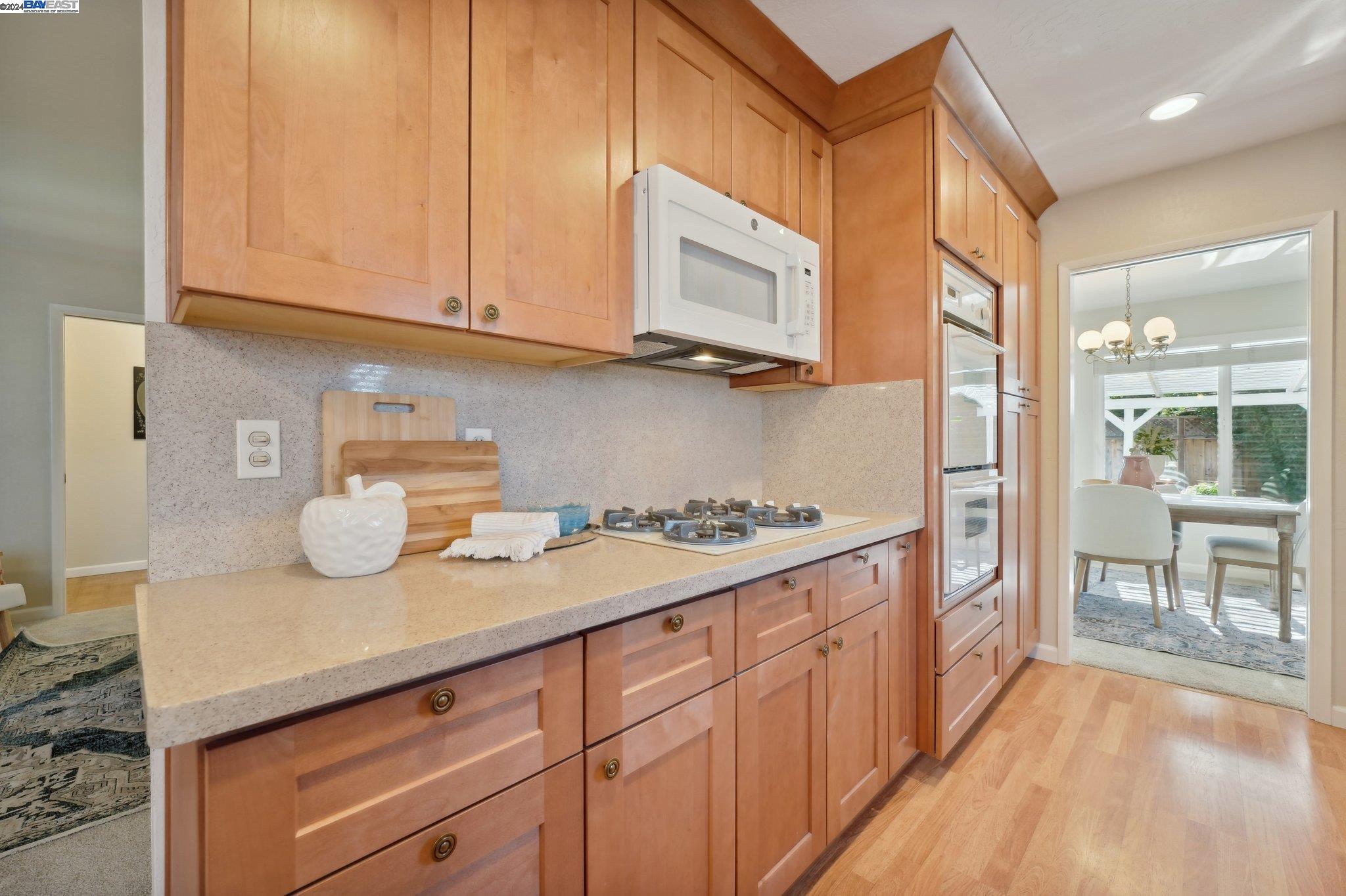2162 Greenwood Rd