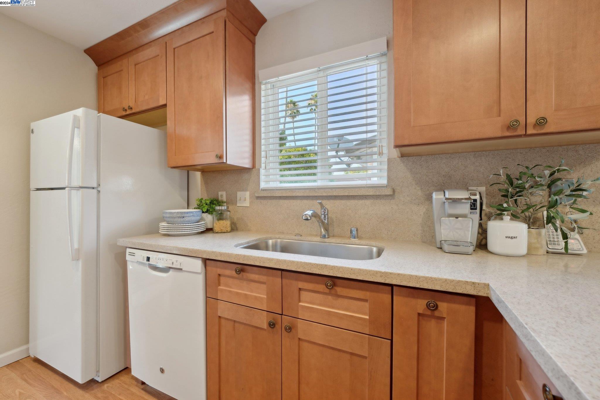 2162 Greenwood Rd