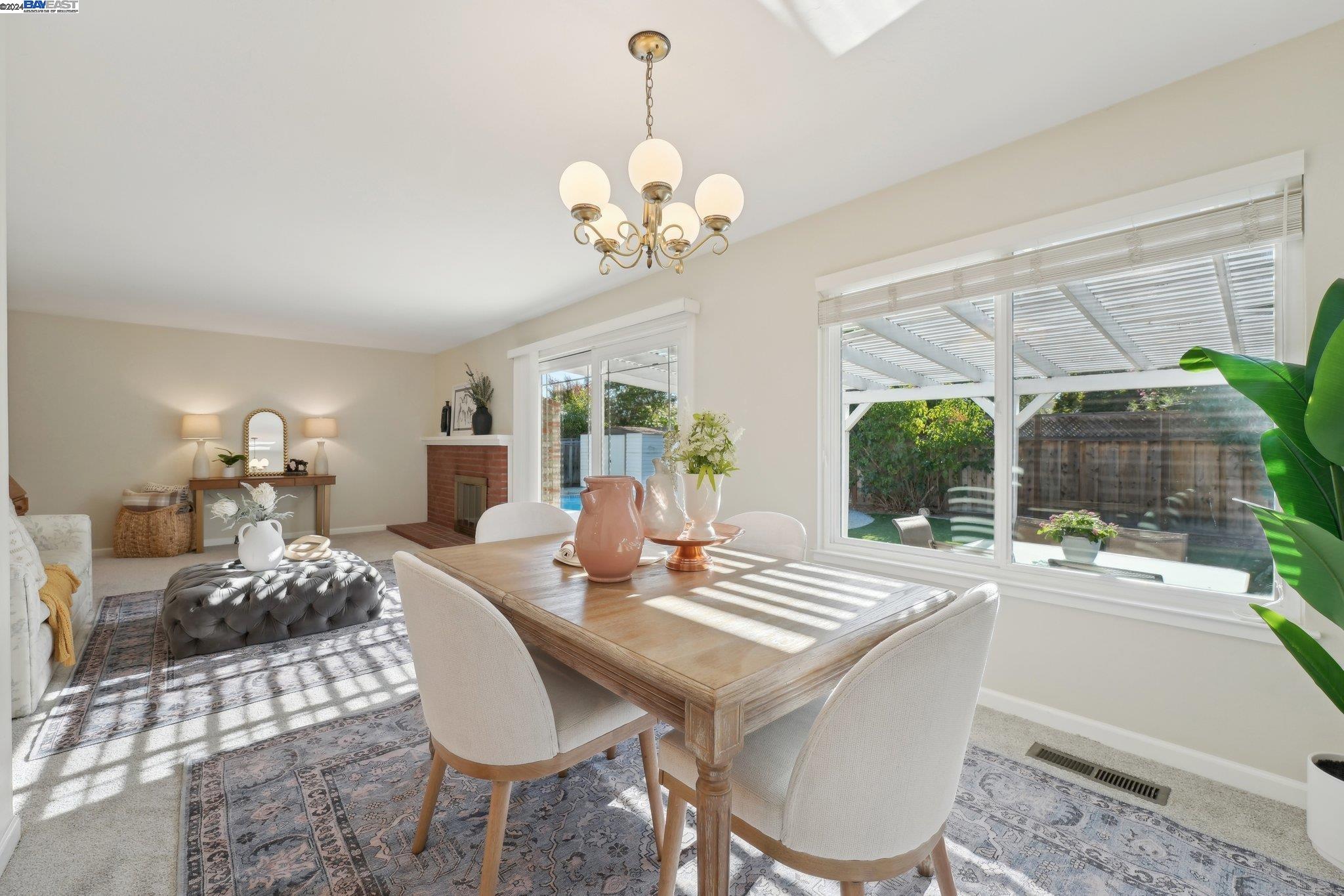 2162 Greenwood Rd