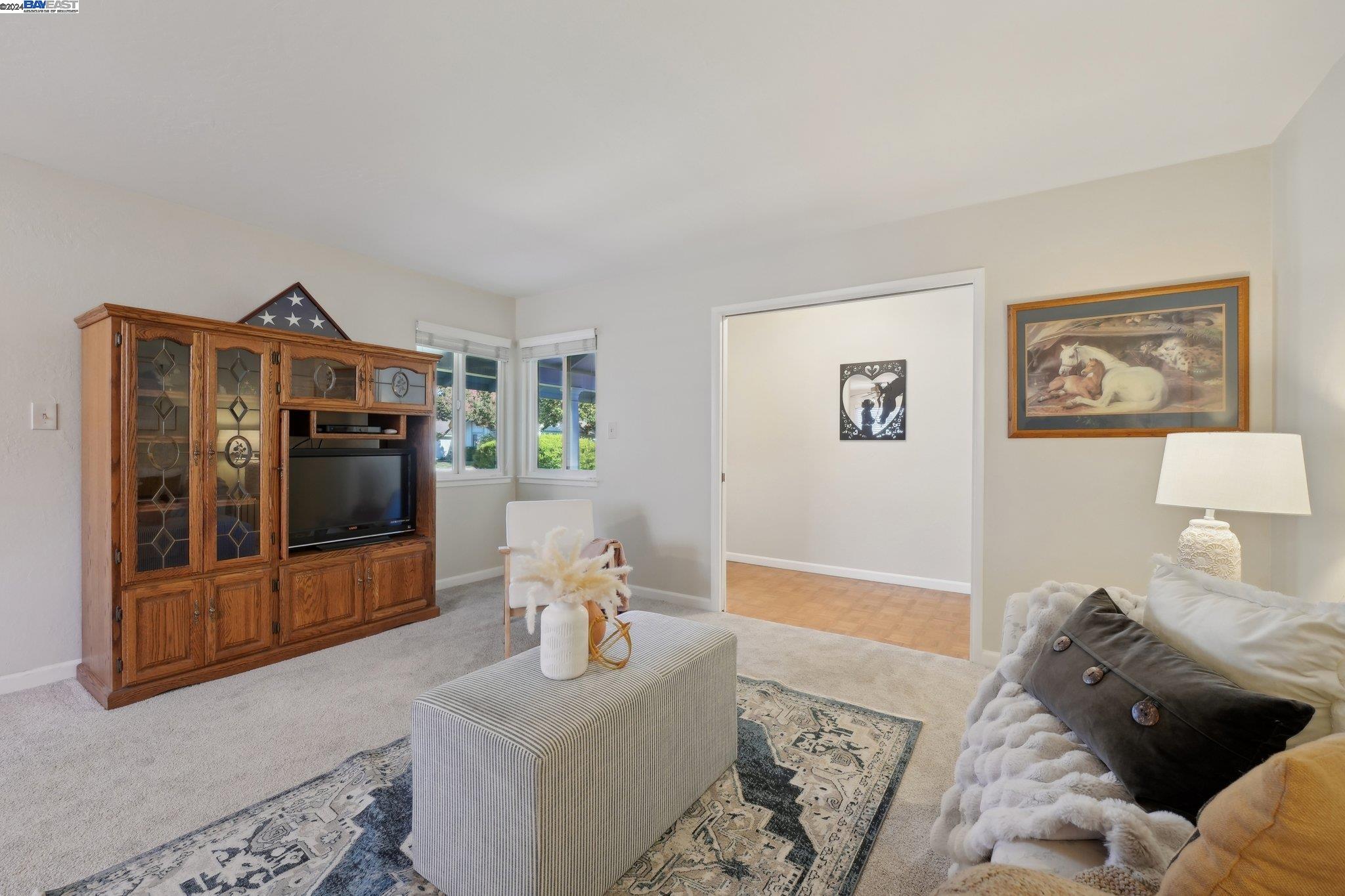 2162 Greenwood Rd