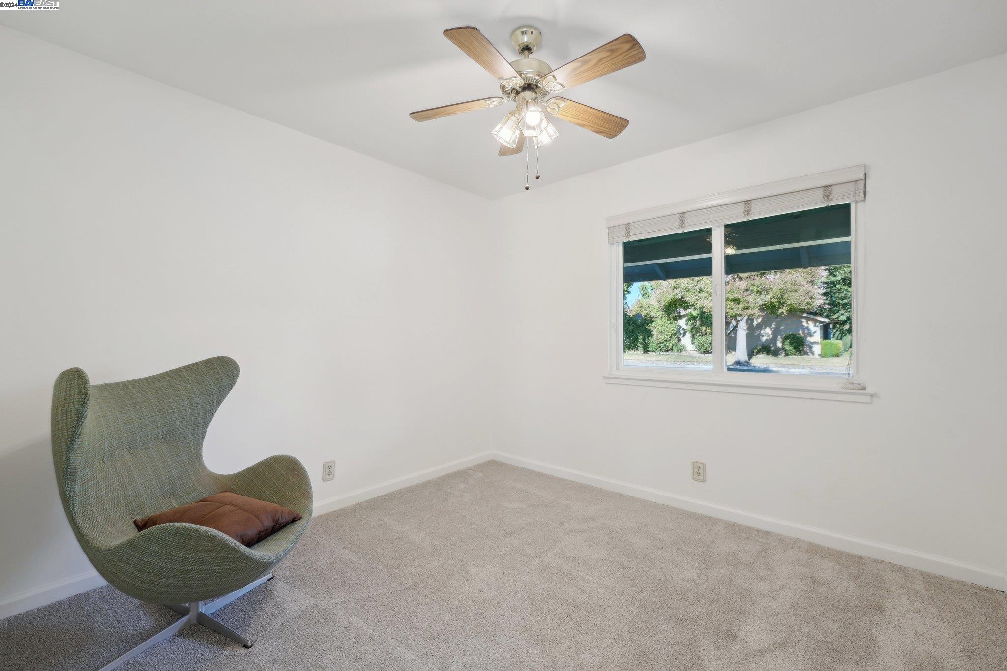 2162 Greenwood Rd