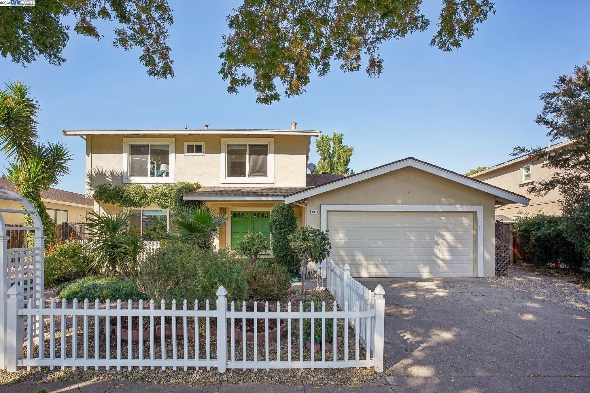 4803 Del Valle Pkwy