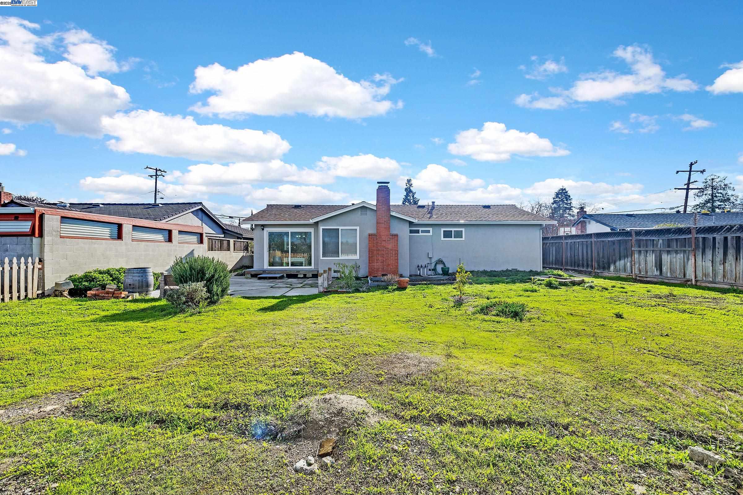 1416 Anza Way
