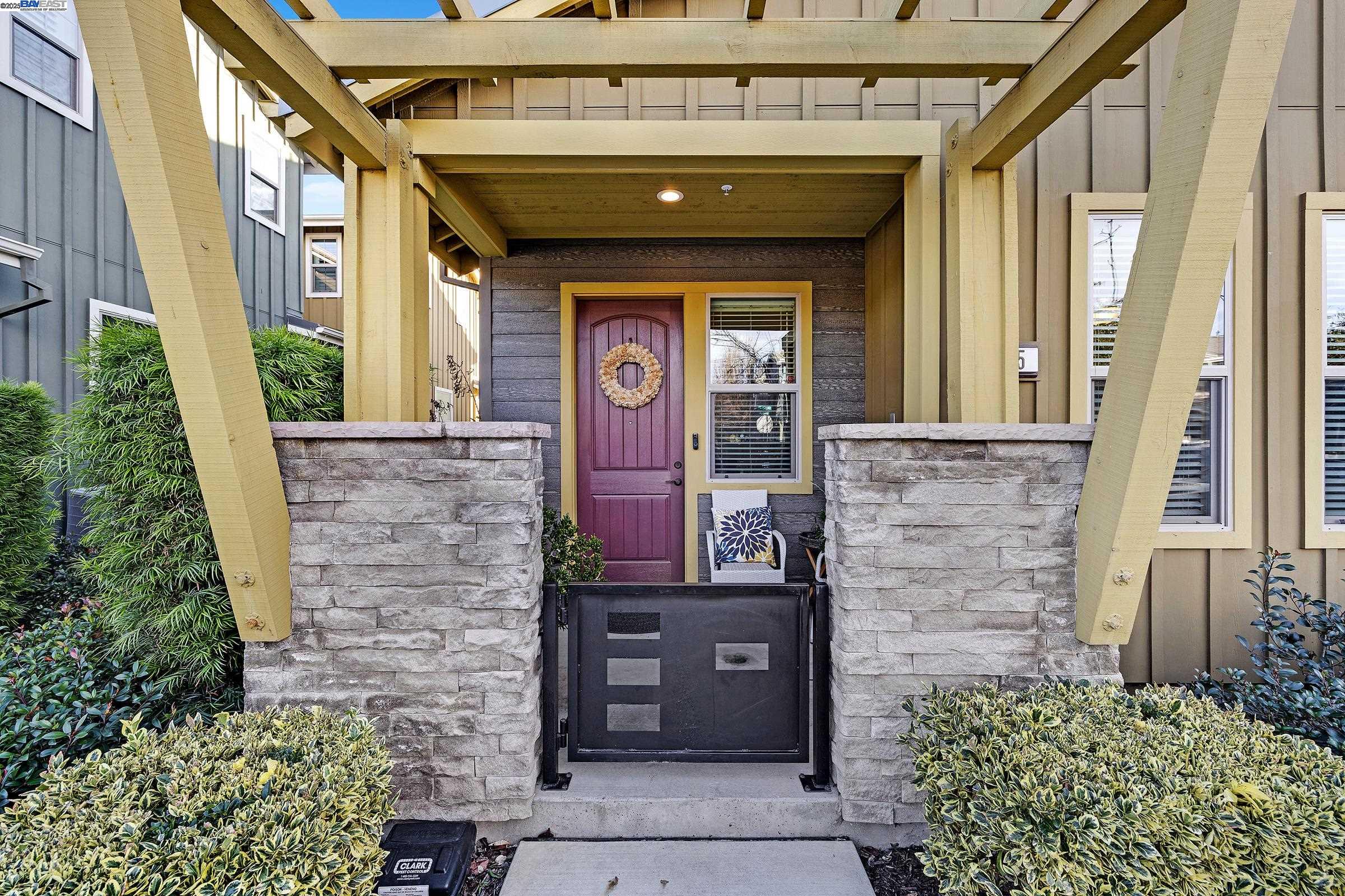 275 Fennel Way