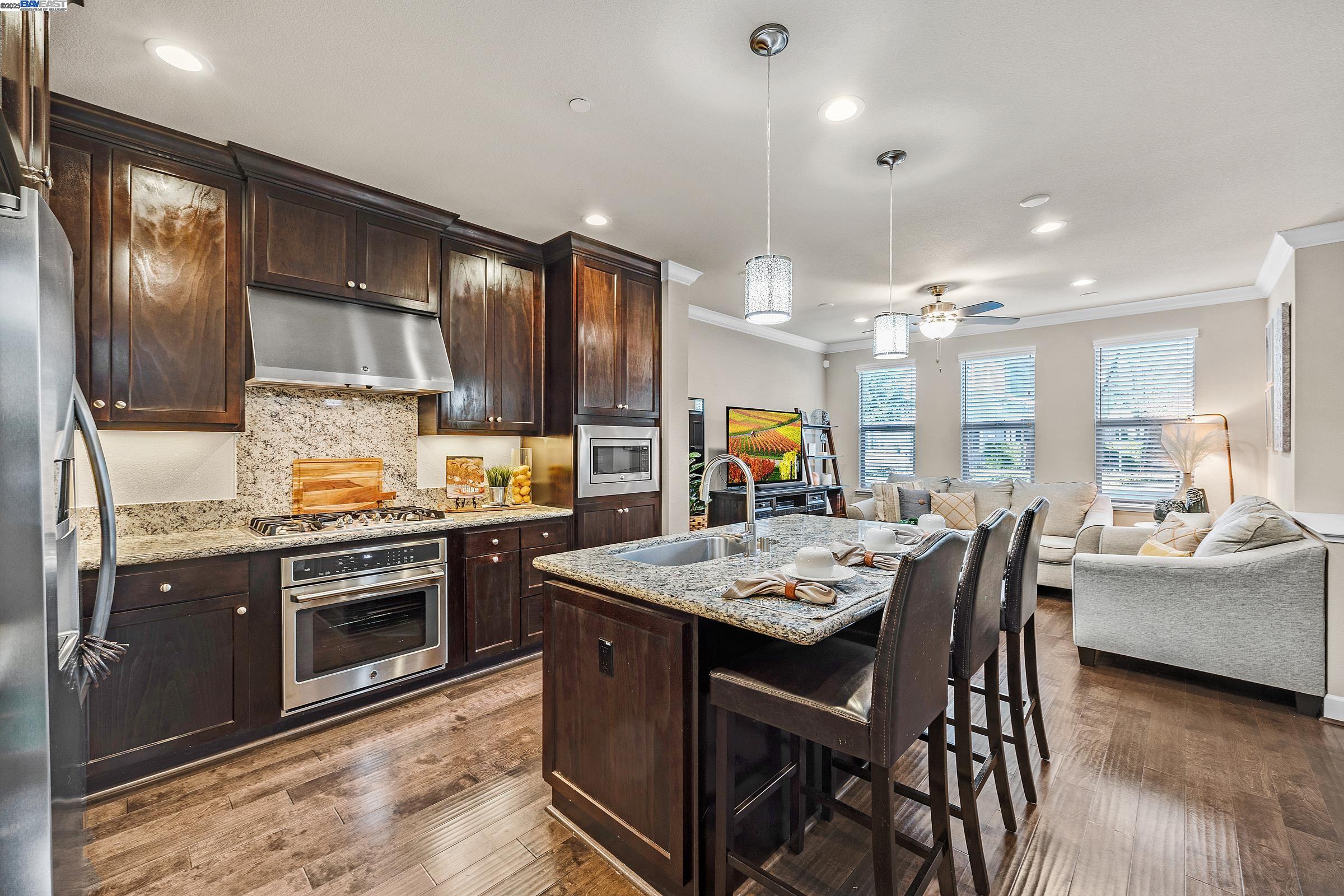 275 Fennel Way